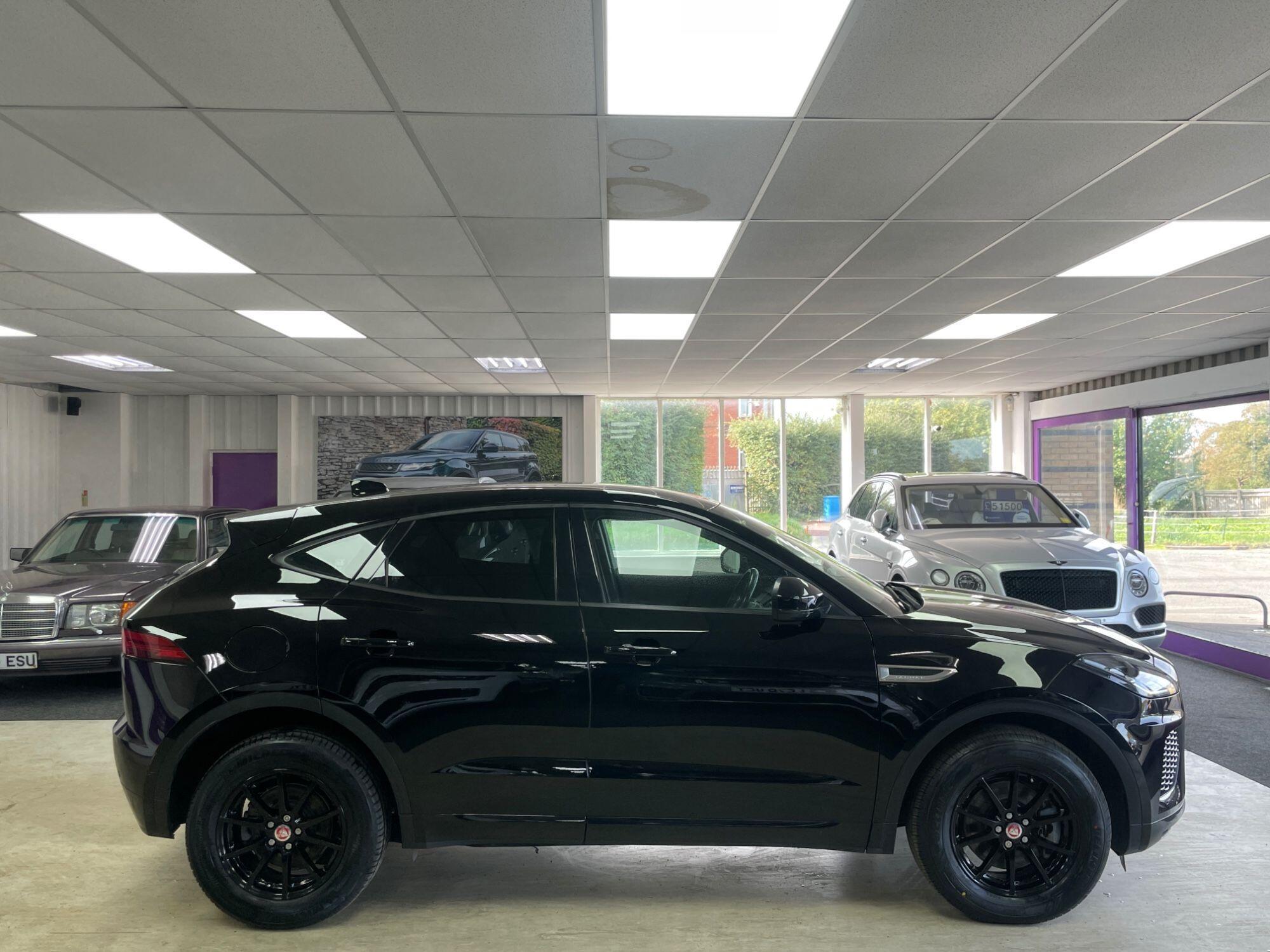 Jaguar E-Pace - Image 10