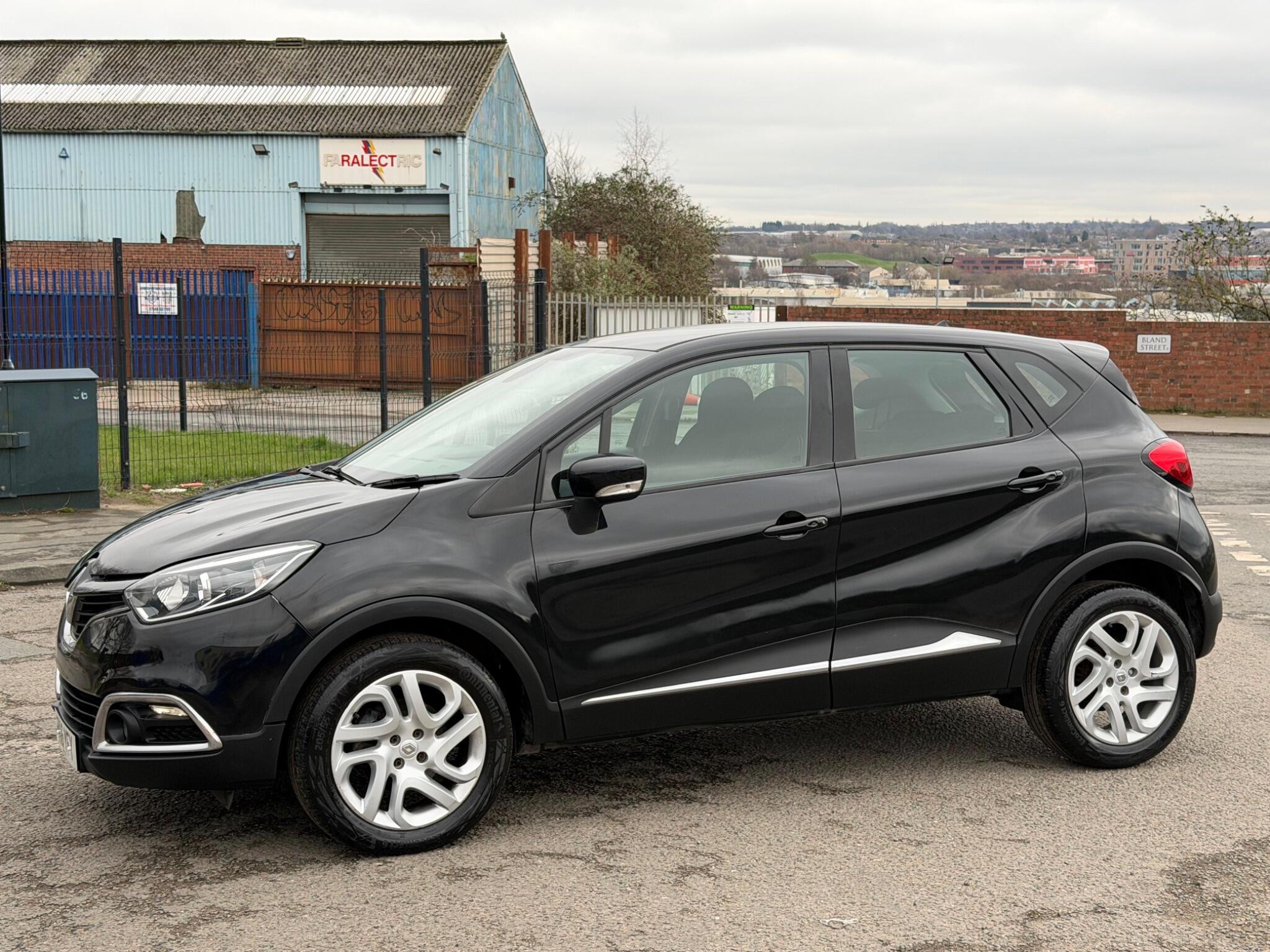 Renault Captur - Image 9