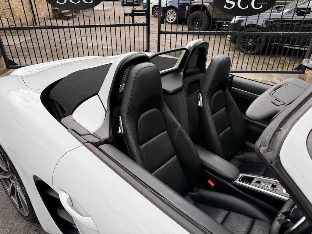 Porsche 718 Boxster - Image 17