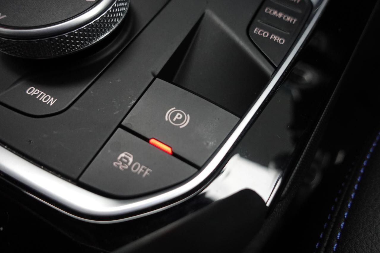 BMW 1 Series - Image 31