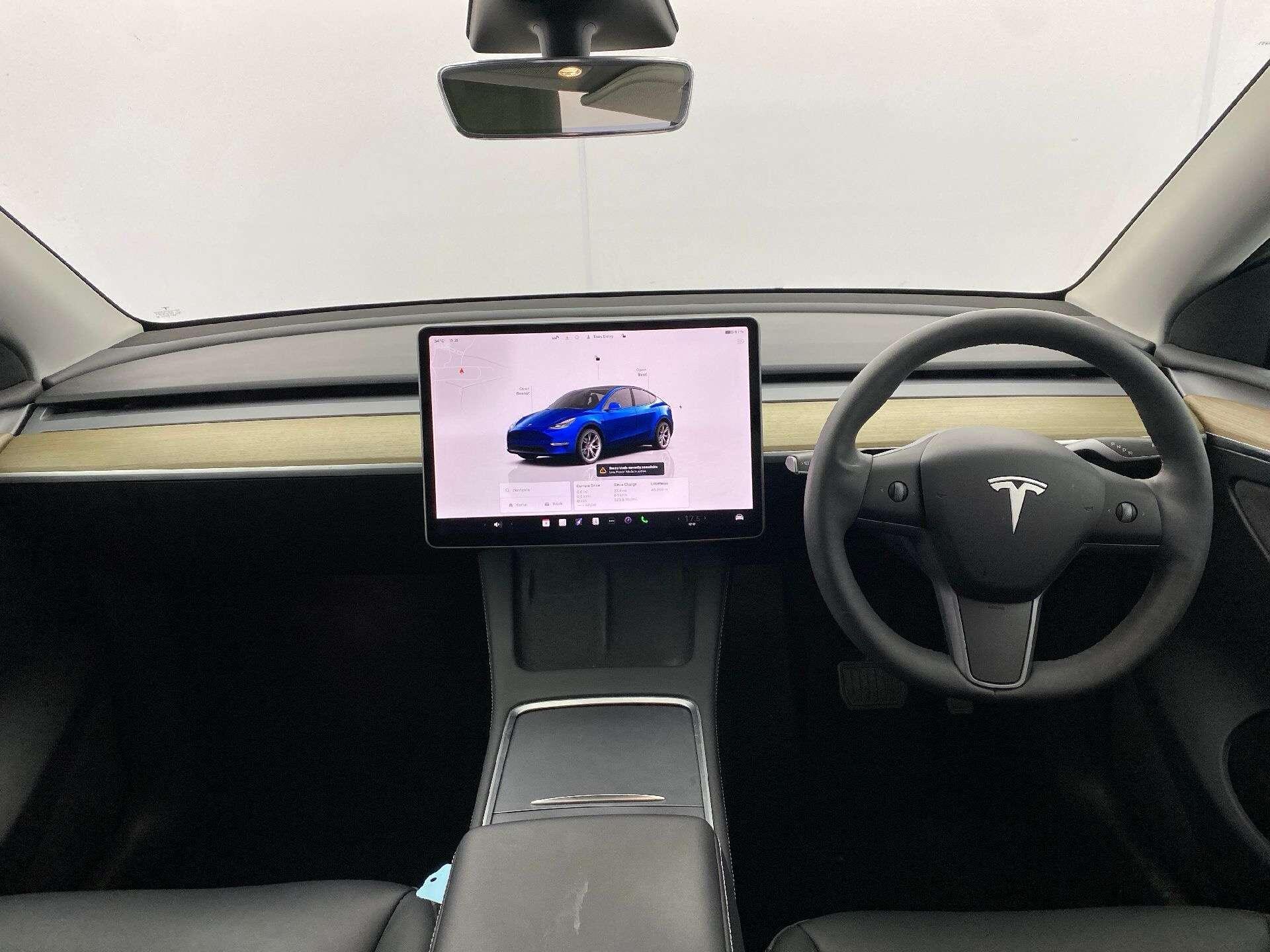 Tesla Model Y - Image 6