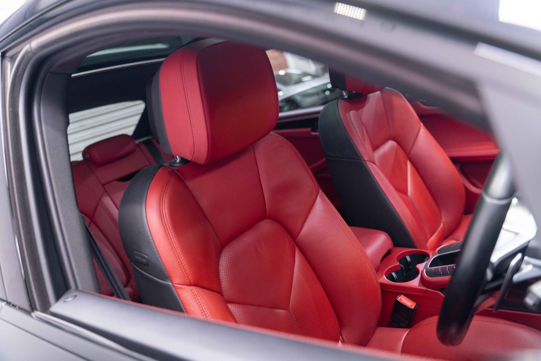 Porsche Macan - Image 13