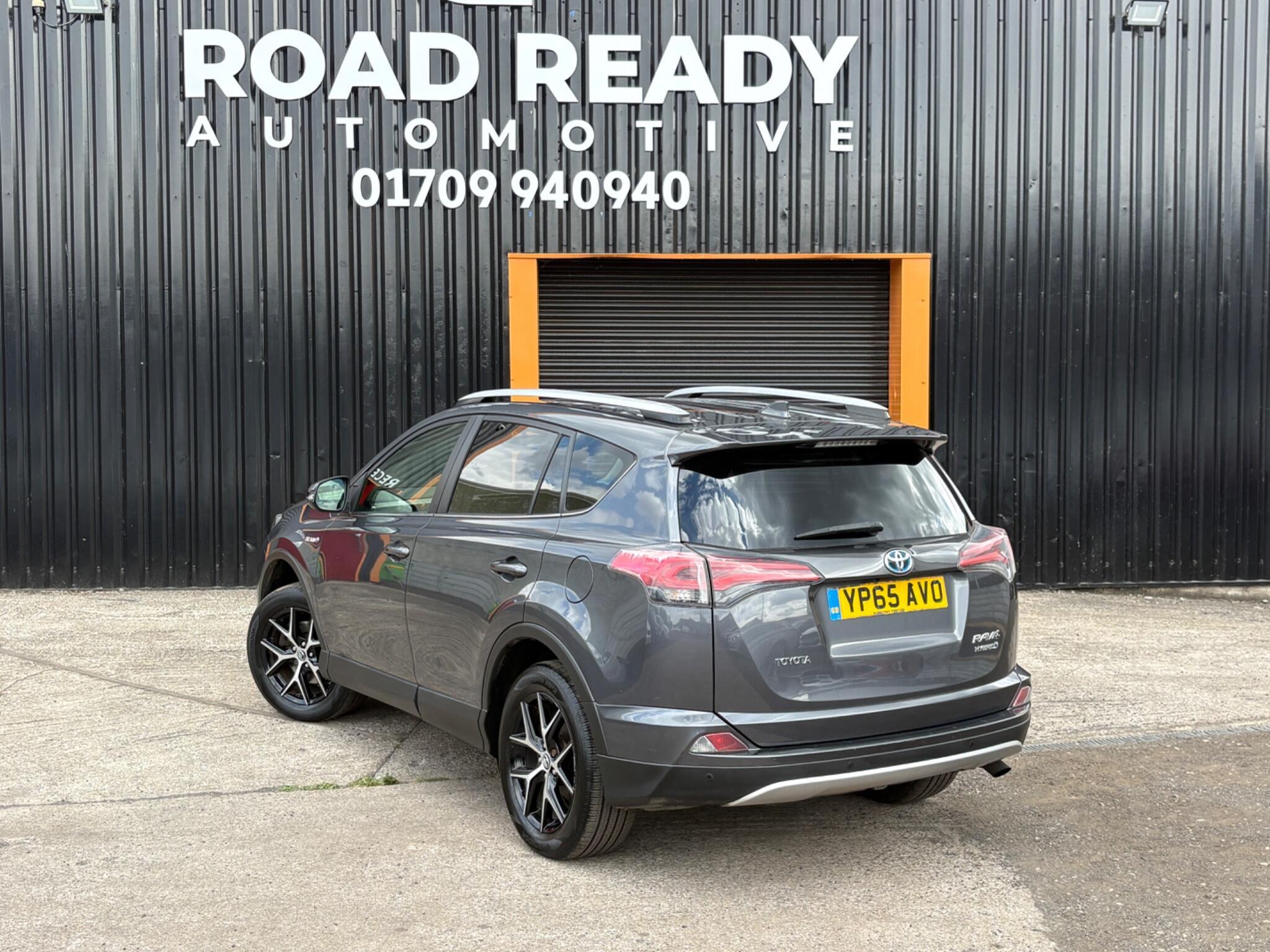 Toyota RAV4 - Image 6