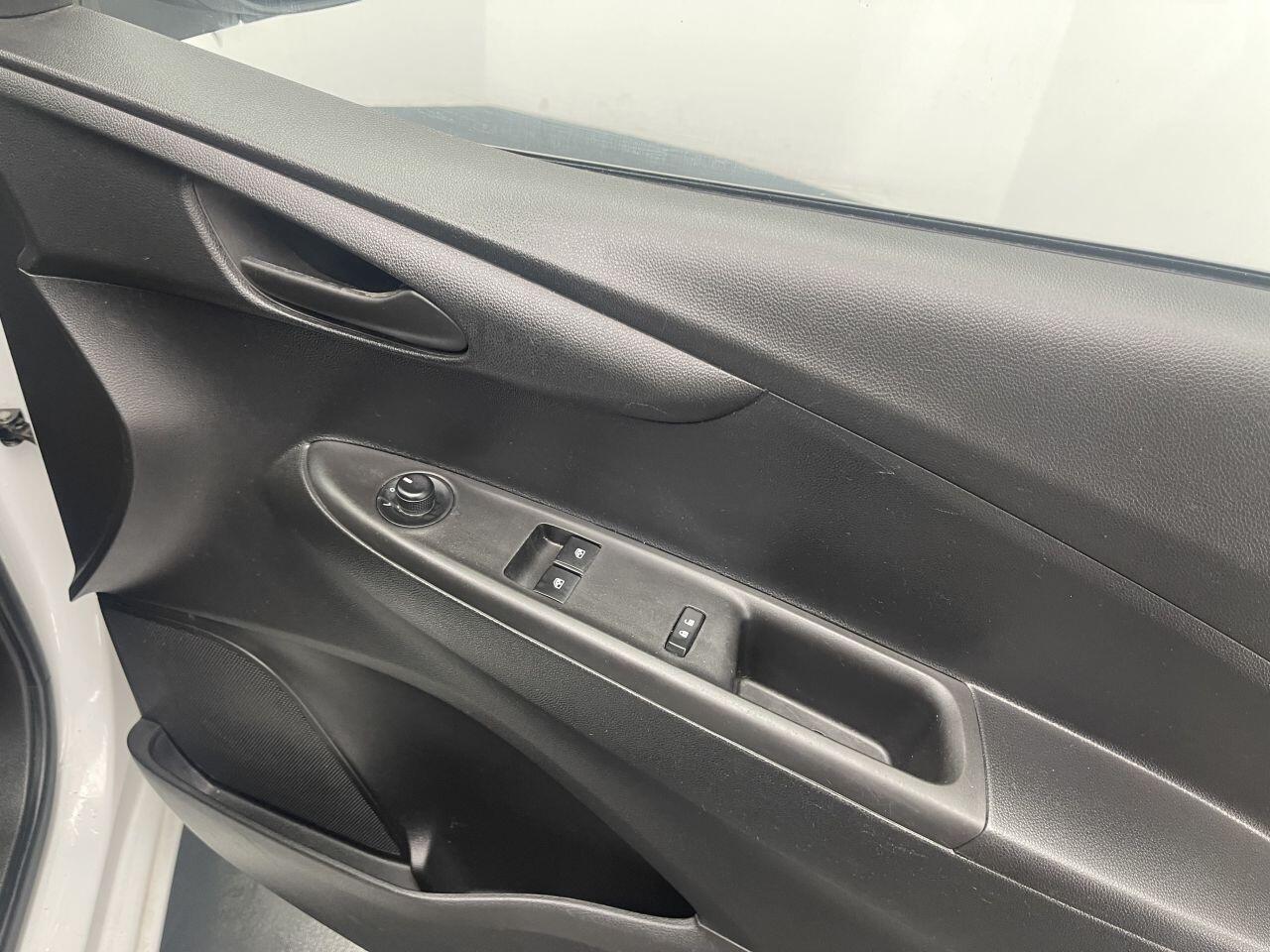 Vauxhall Viva - Image 18