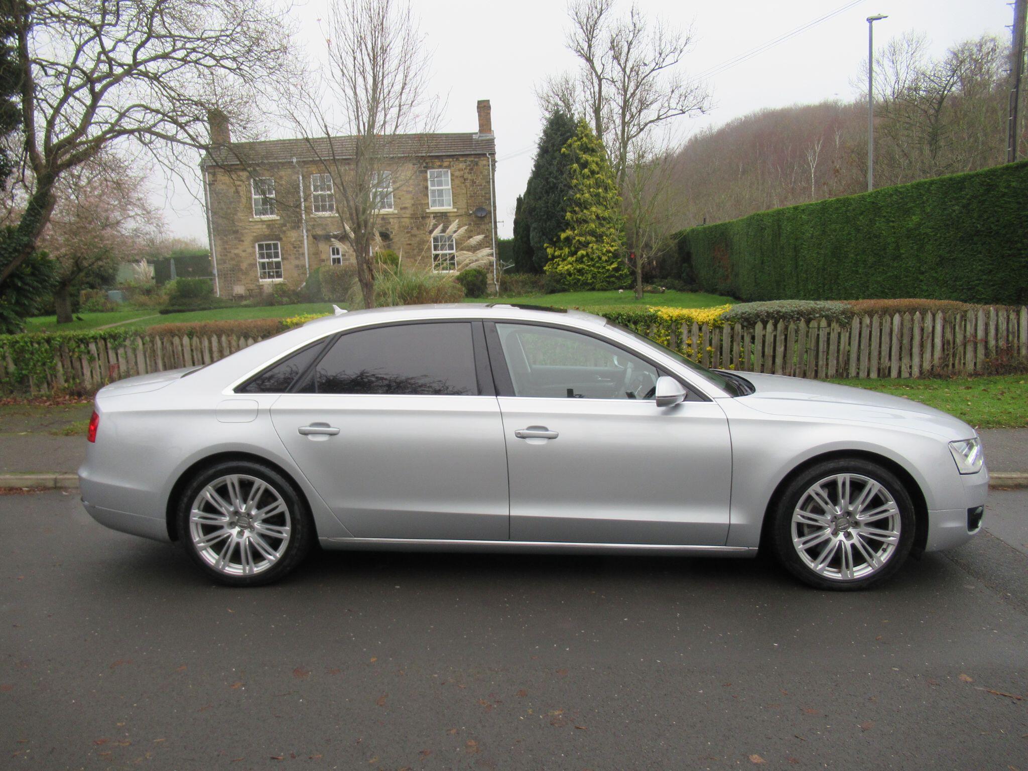 Audi A8 - Image 10