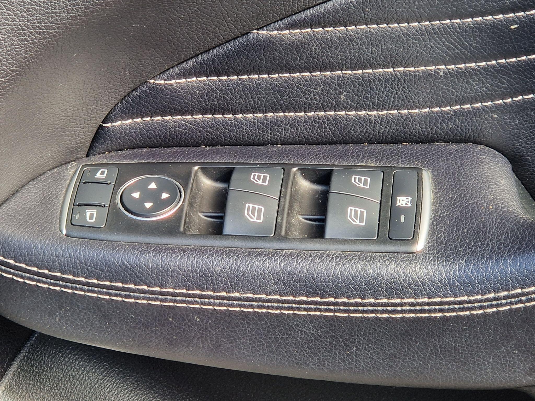 Mercedes M Class - Image 32