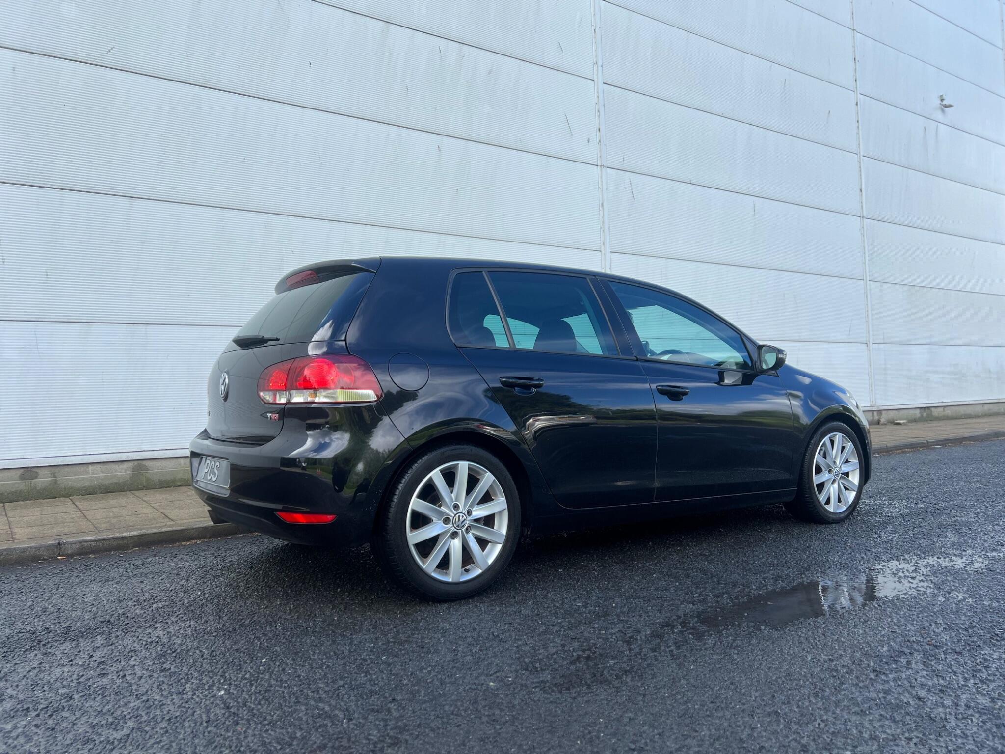 Volkswagen Golf - Image 32