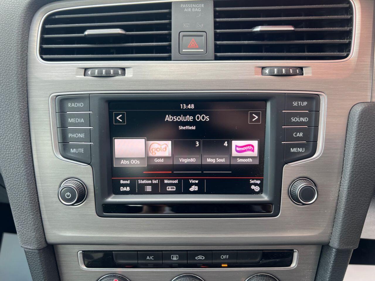 Volkswagen Golf - Image 25