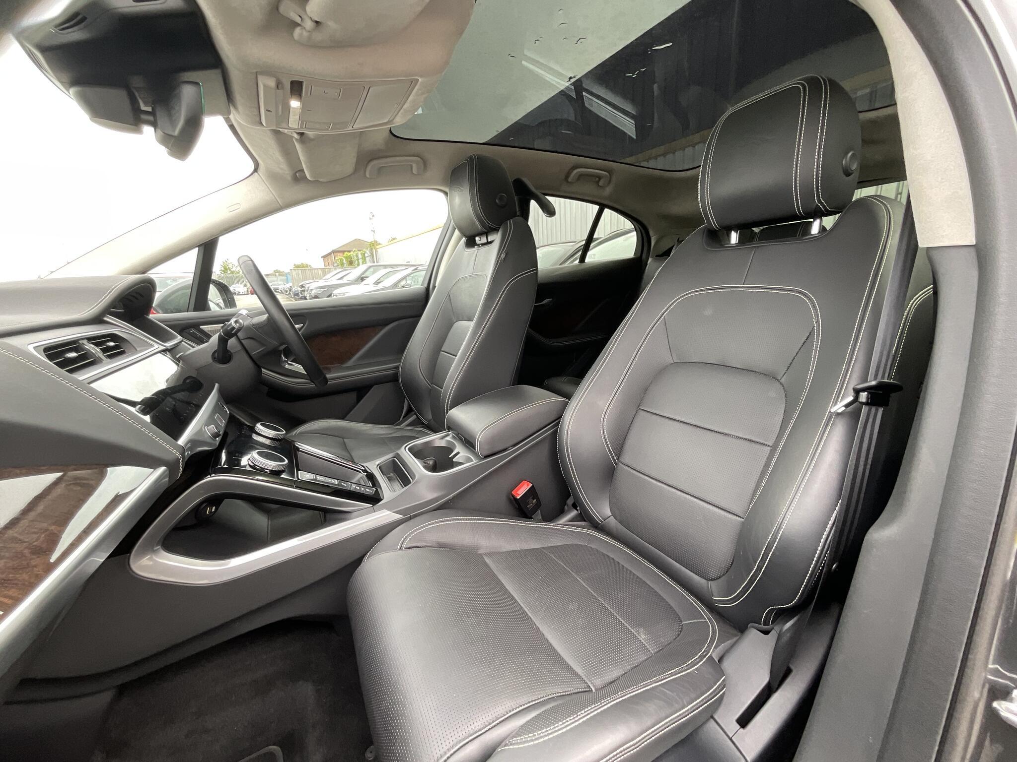 Jaguar I-Pace - Image 18
