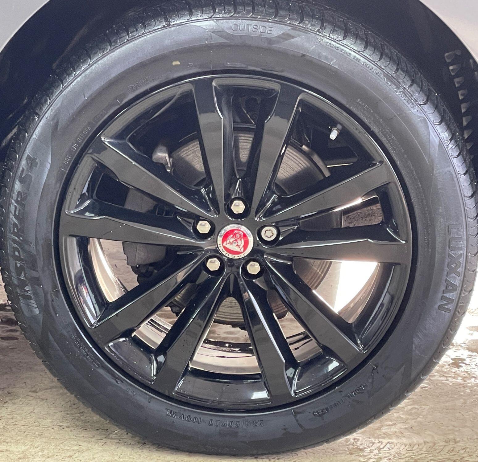 Jaguar F-Pace - Image 15