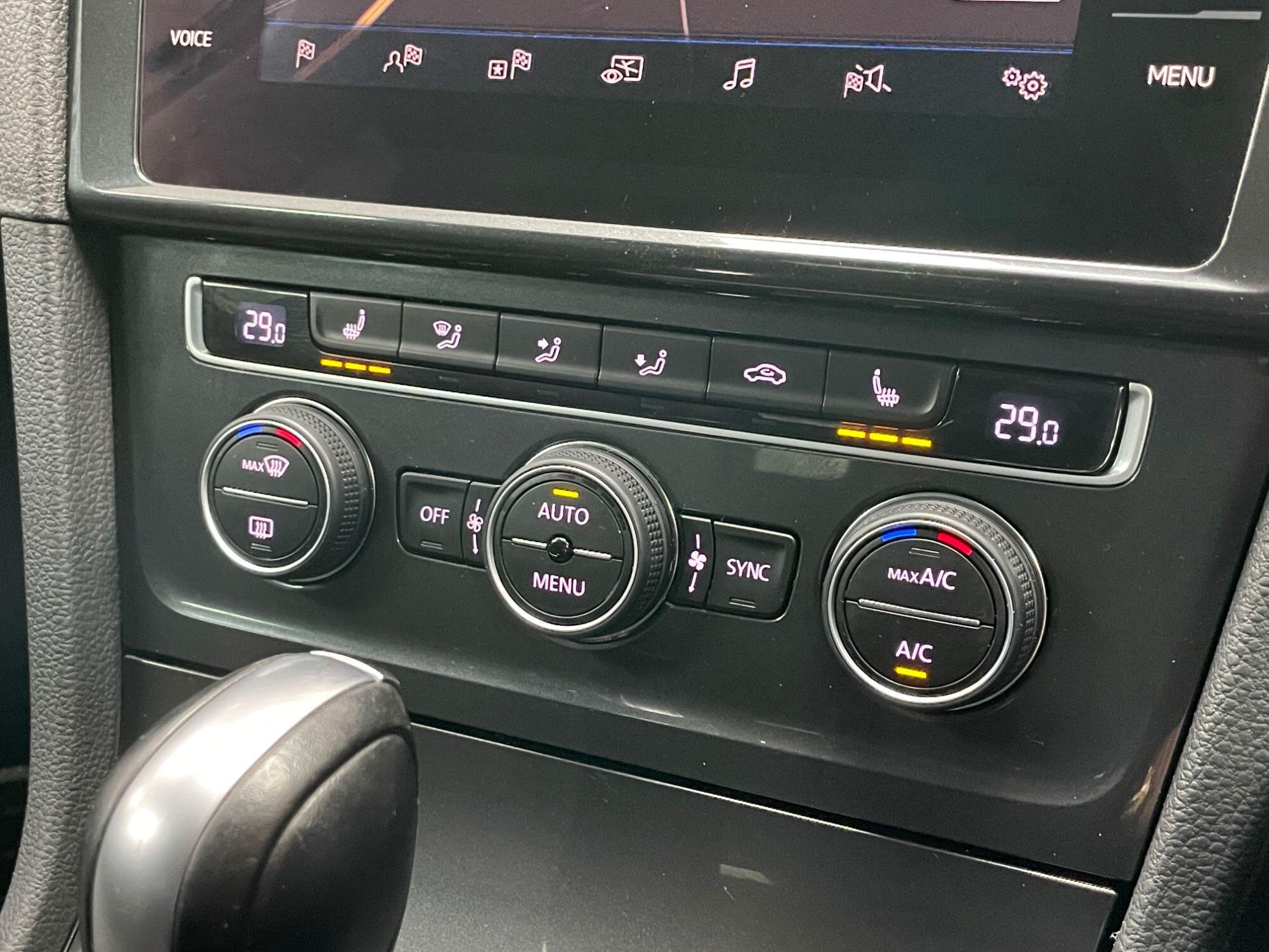 Volkswagen Golf - Image 46