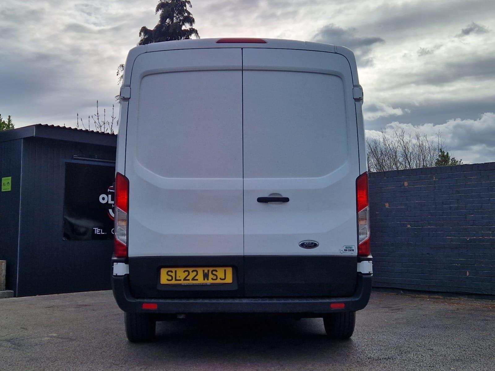 Ford Transit - Image 27