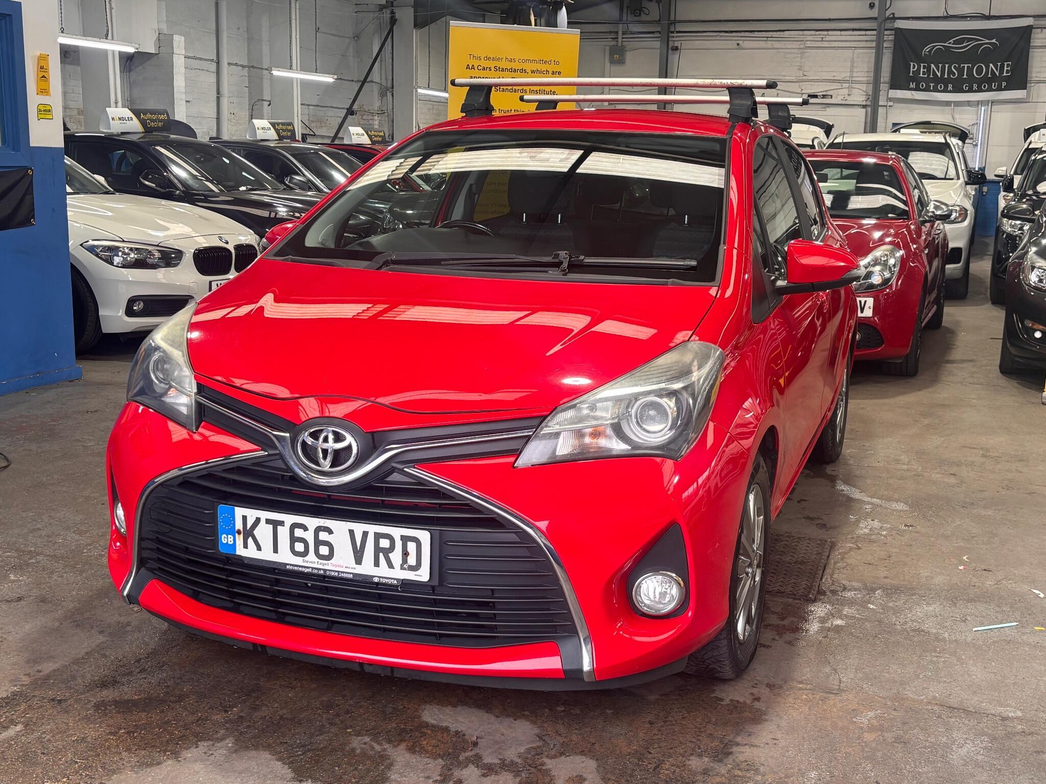 Toyota Yaris - Image 26