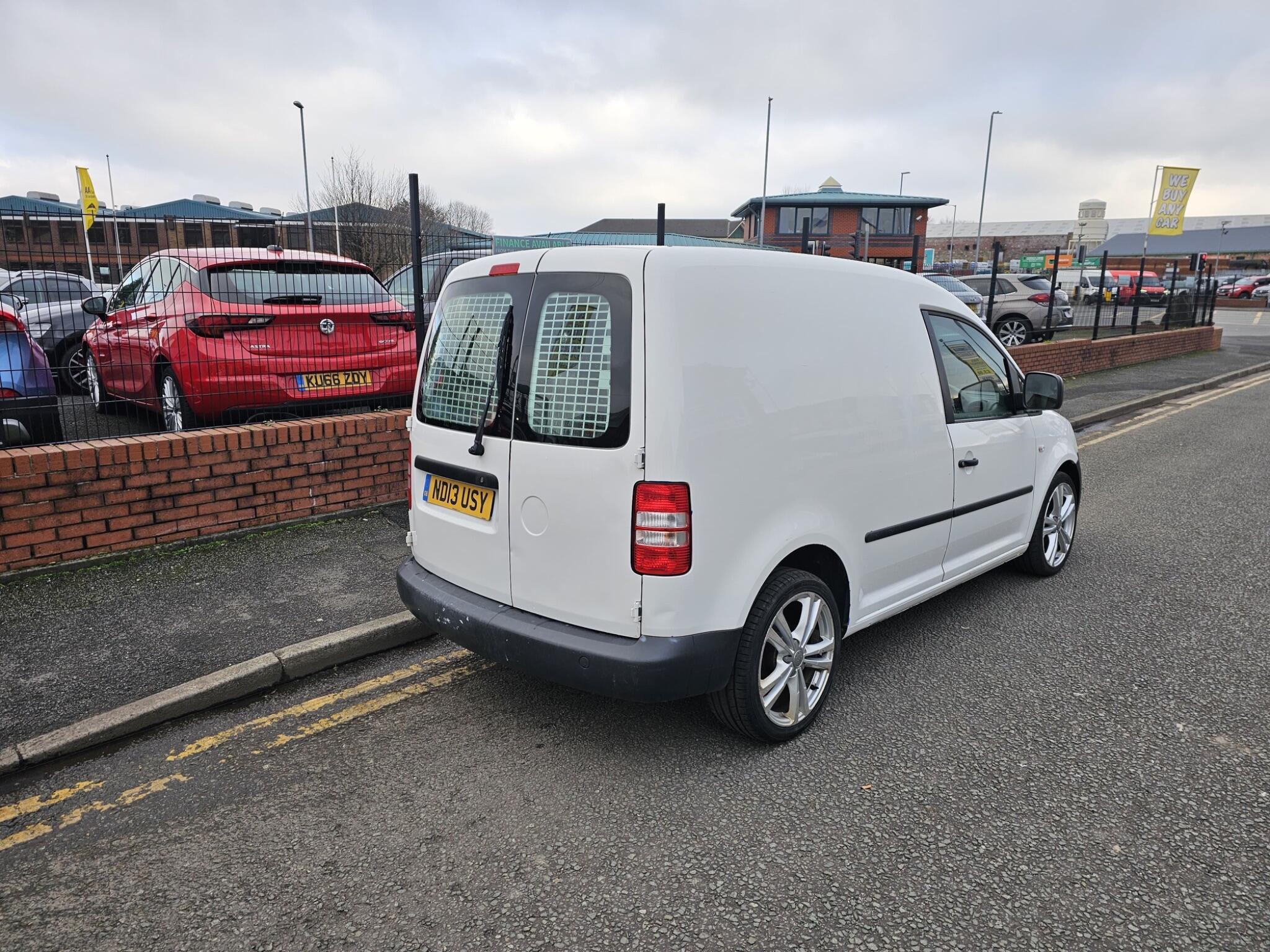 Volkswagen Caddy - Image 7