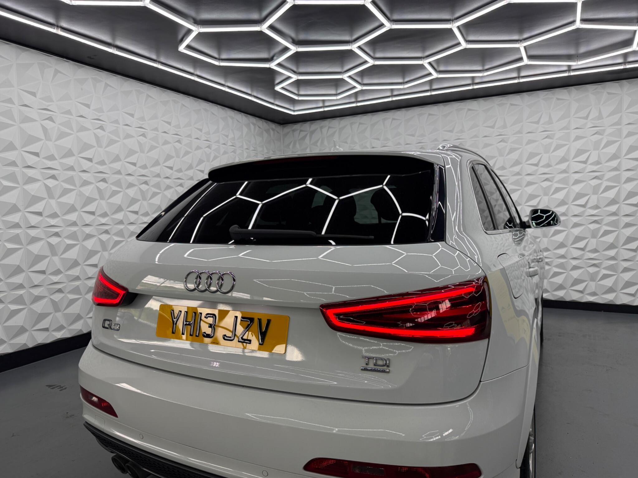 Audi Q3 - Image 16