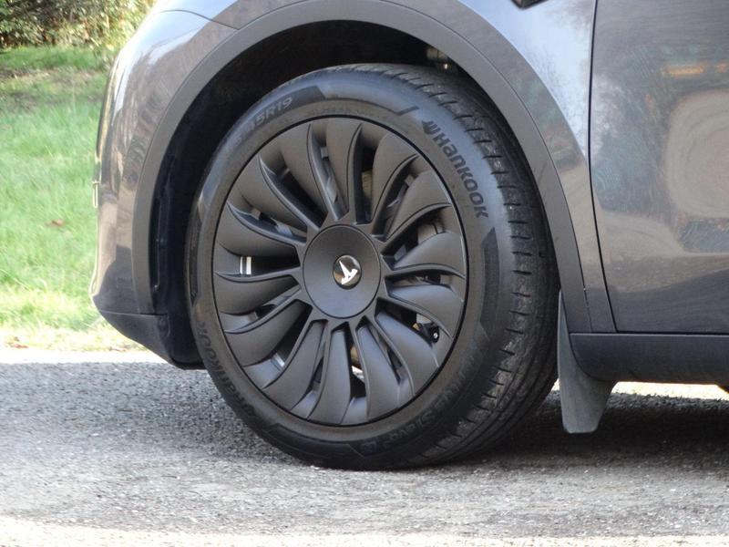 Tesla Model Y - Image 4