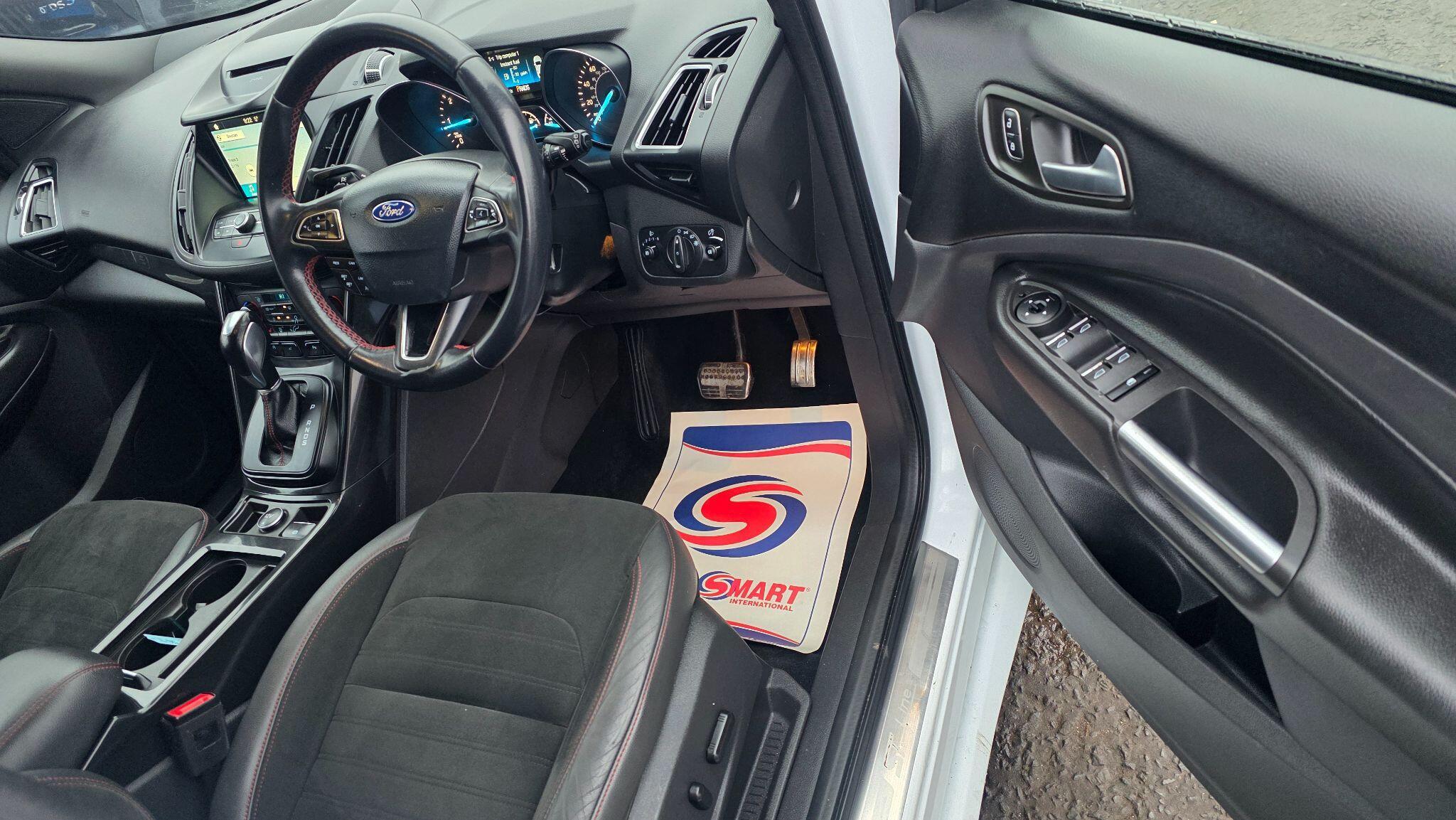 Ford Kuga - Image 22