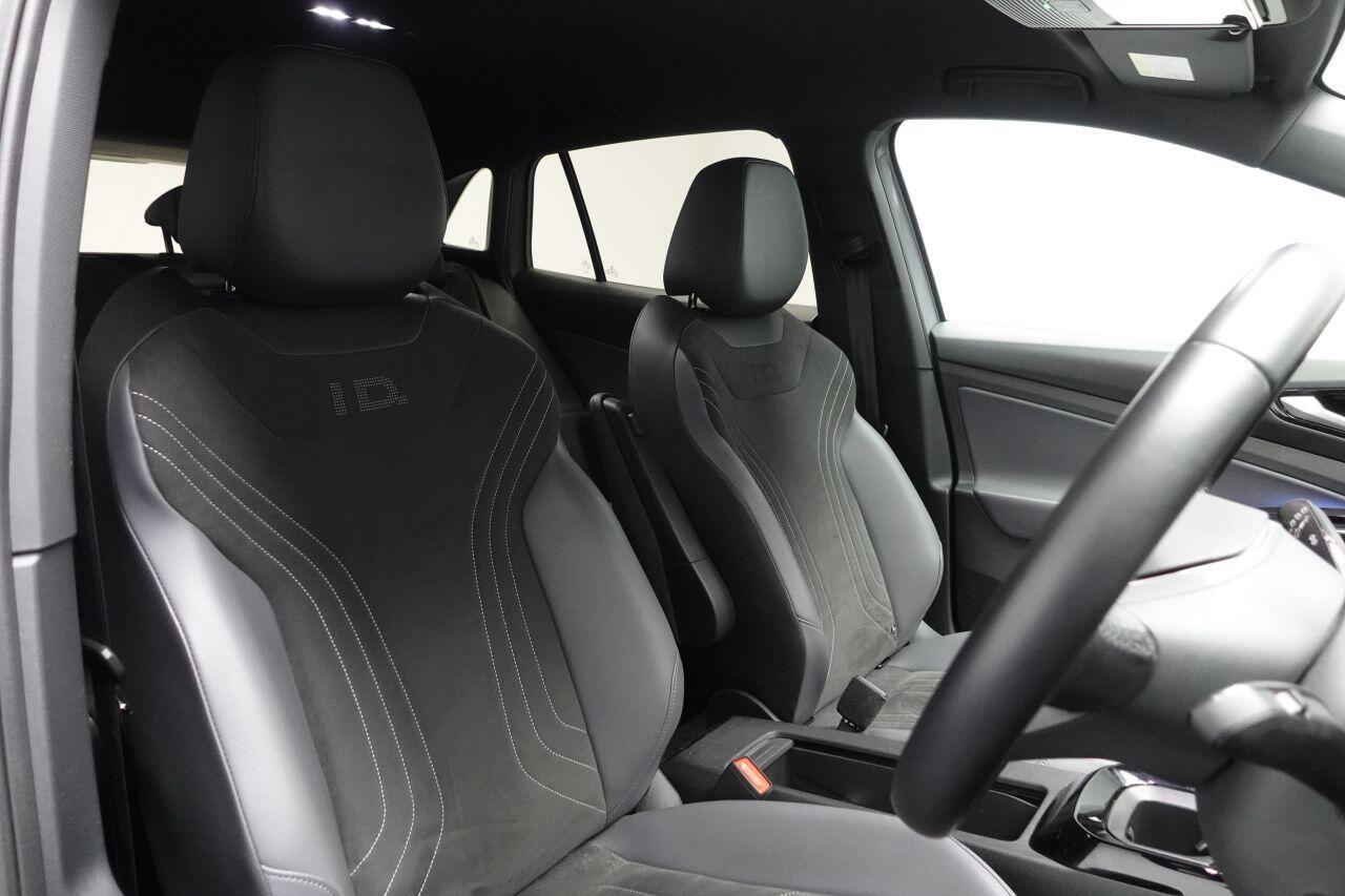 Volkswagen ID.4 - Image 7