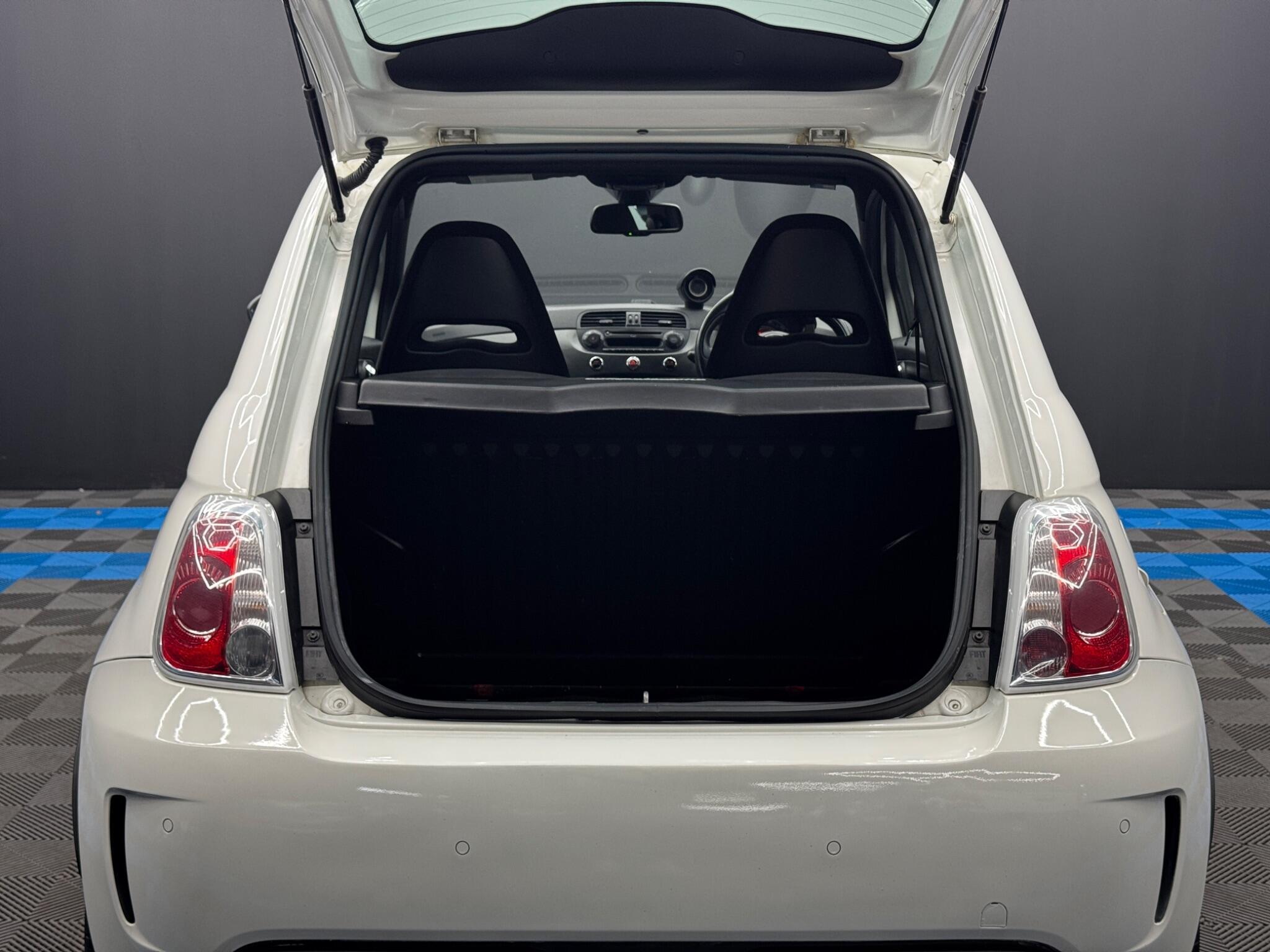 Abarth 595 - Image 25