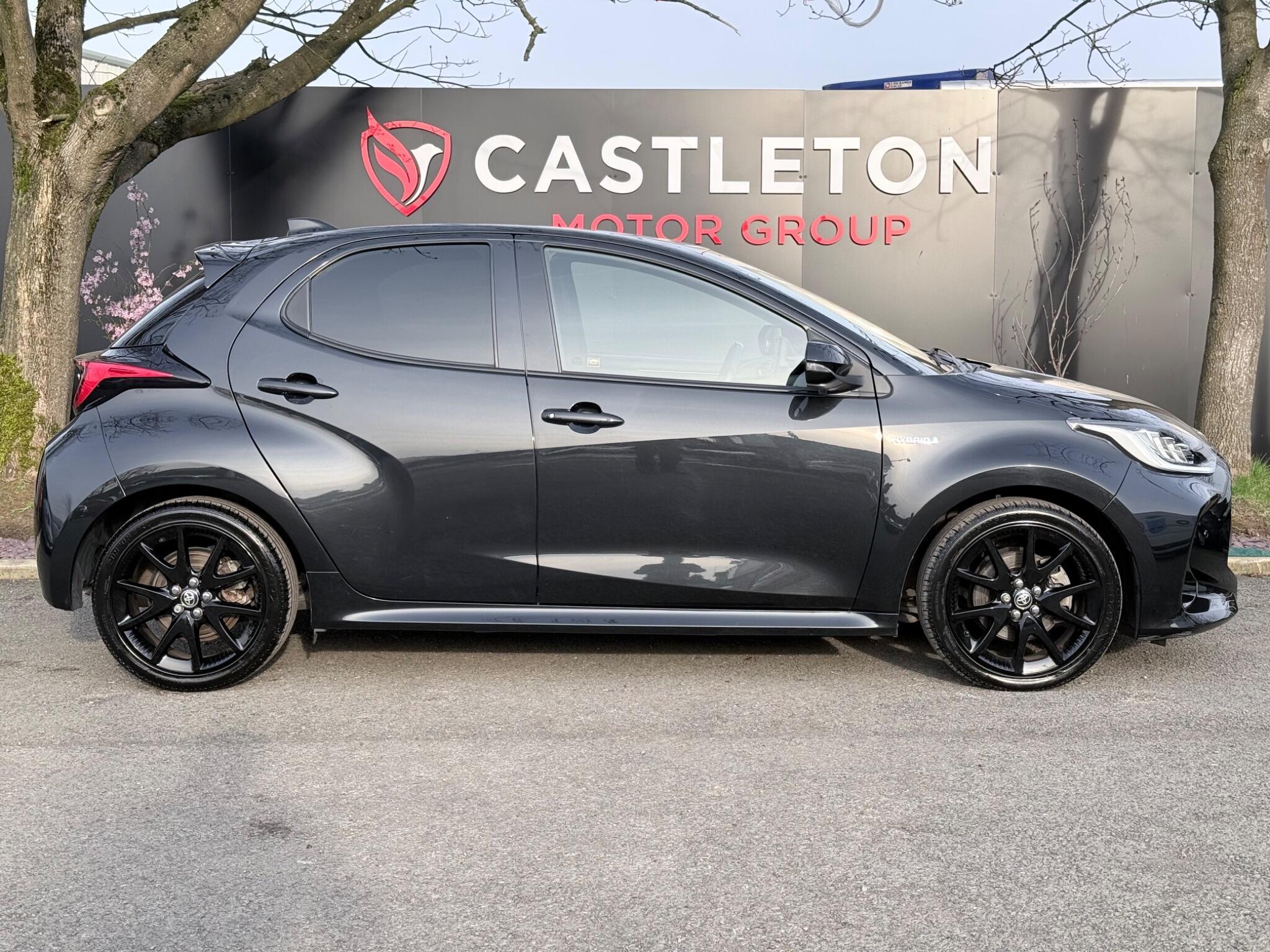 Toyota Yaris - Image 8