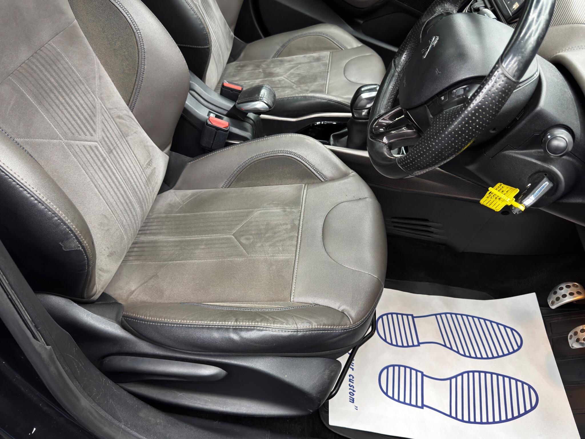 Peugeot 2008 - Image 13