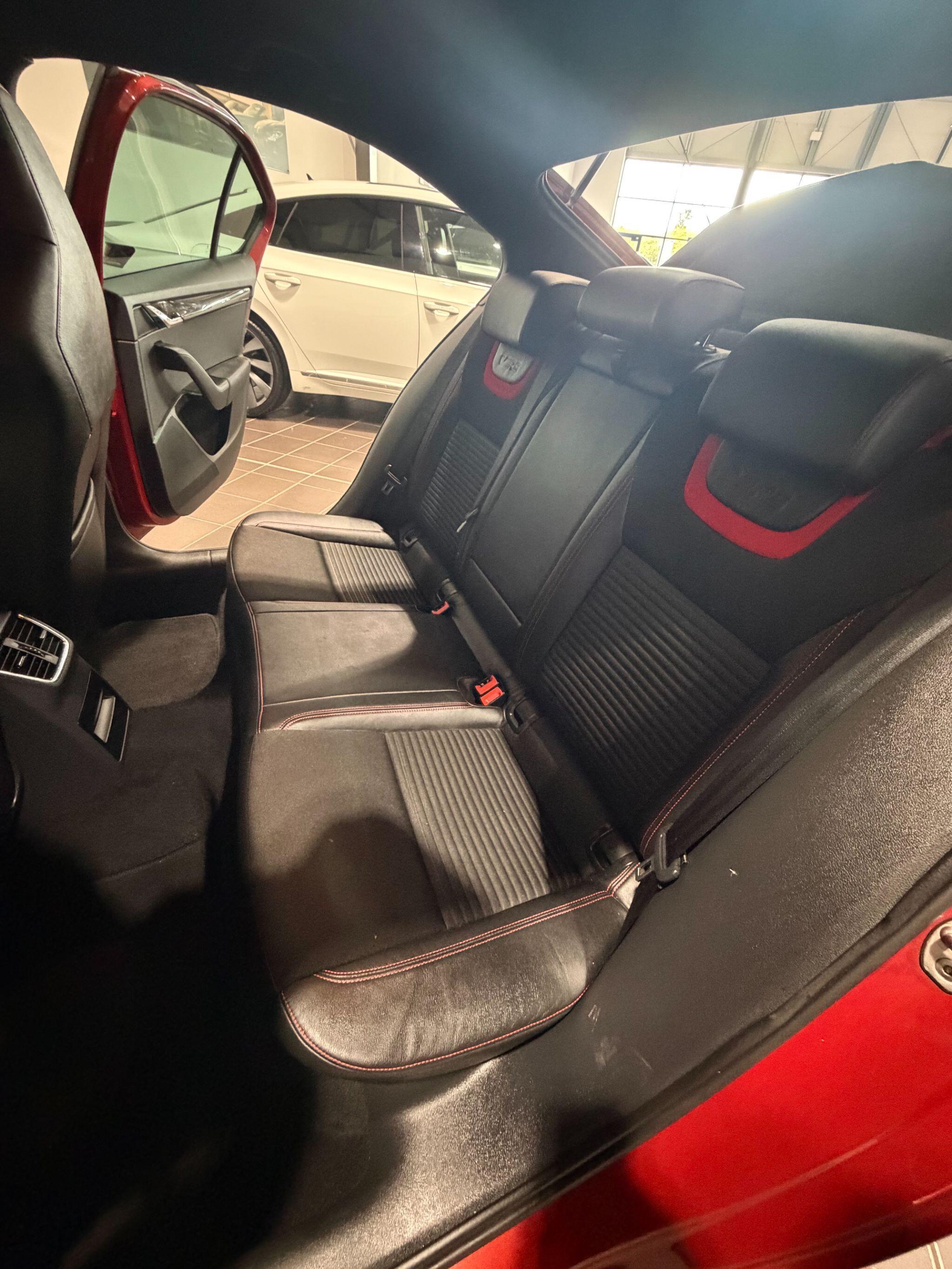 Skoda Octavia - Image 14