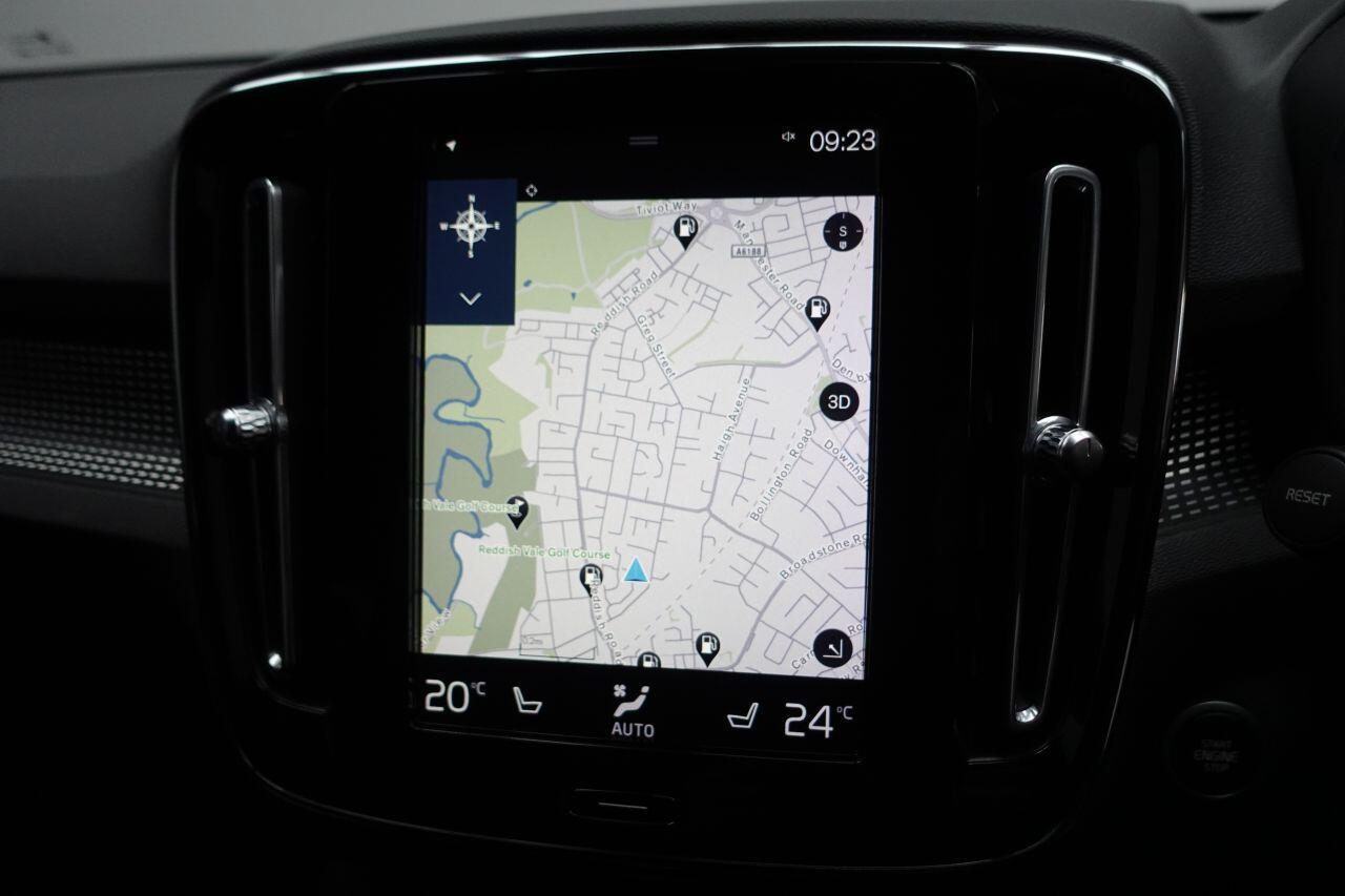 Volvo XC40 - Image 2