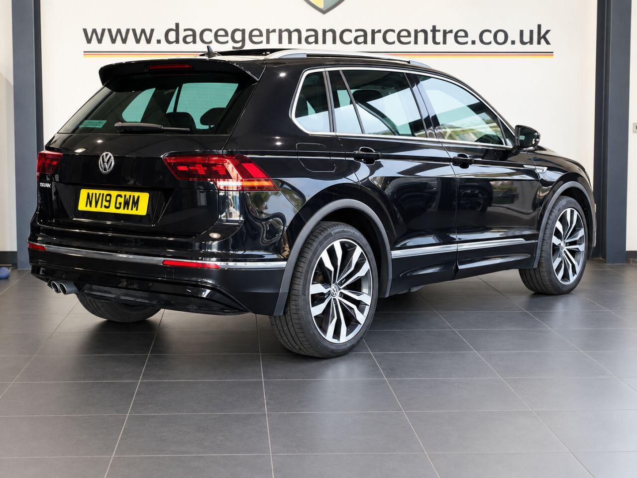 Volkswagen Tiguan - Image 8