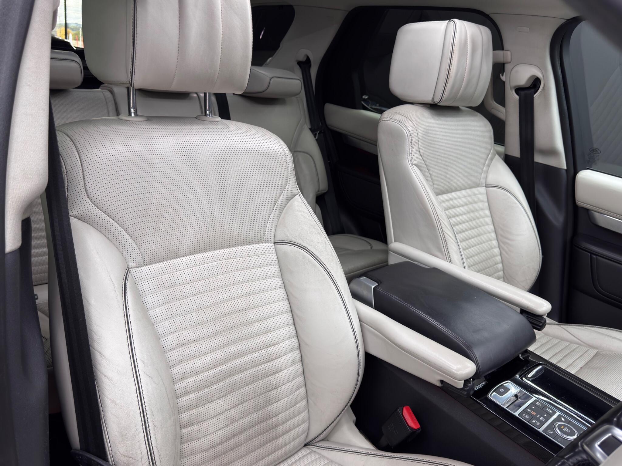 Land Rover Discovery - Image 12