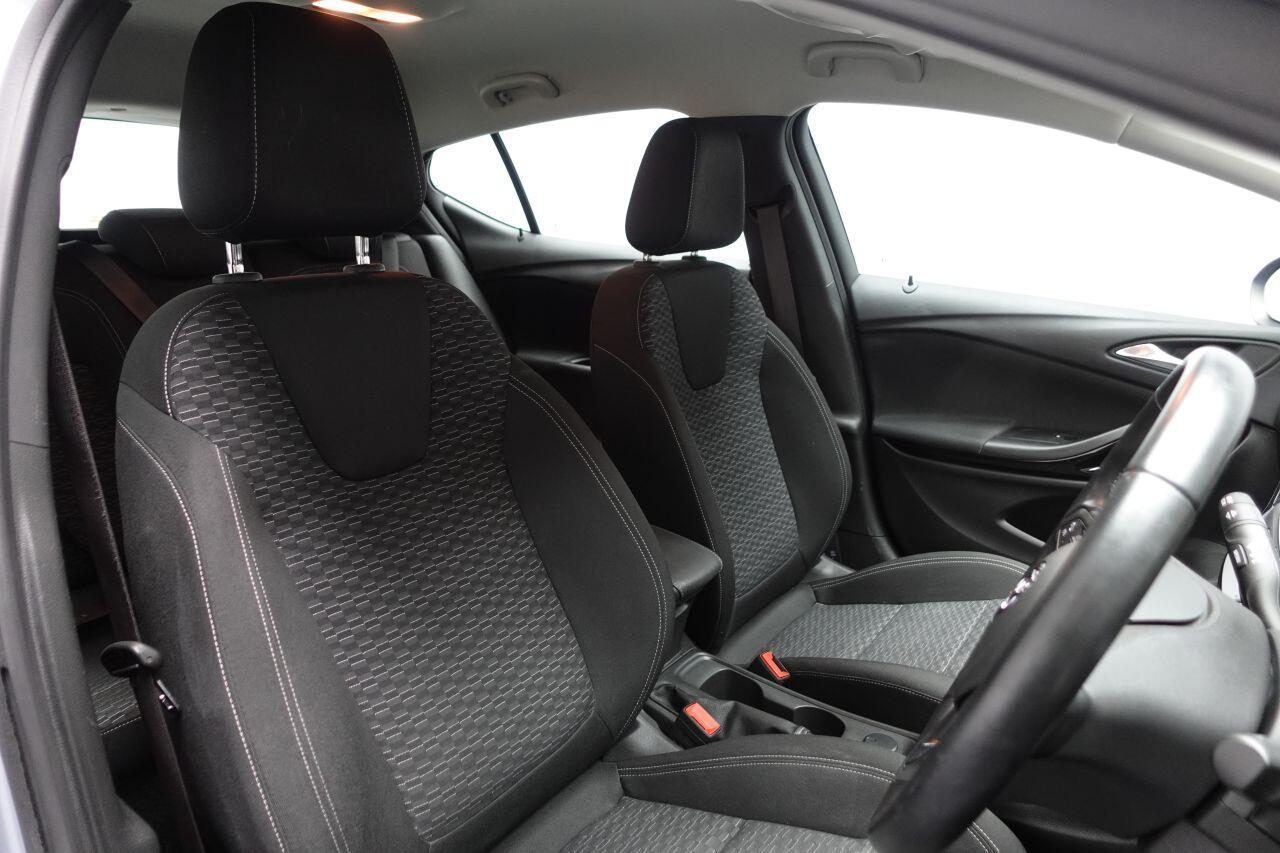 Vauxhall Astra - Image 2