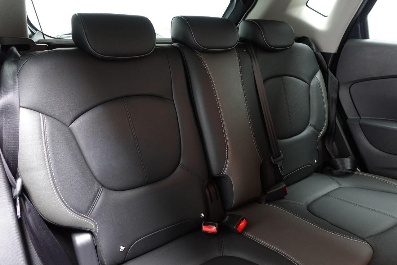 Renault Captur - Image 30