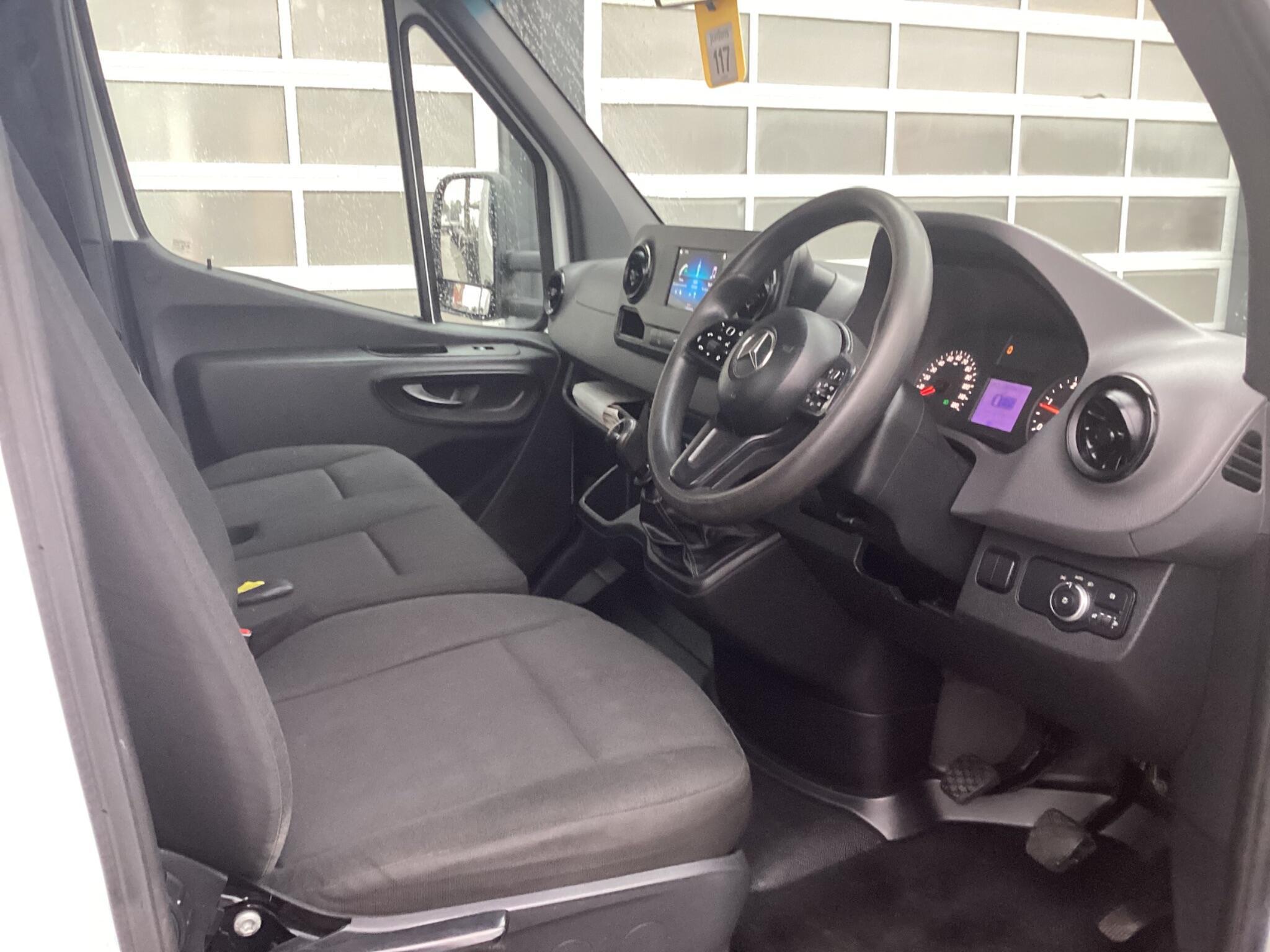 Mercedes Sprinter - Image 14