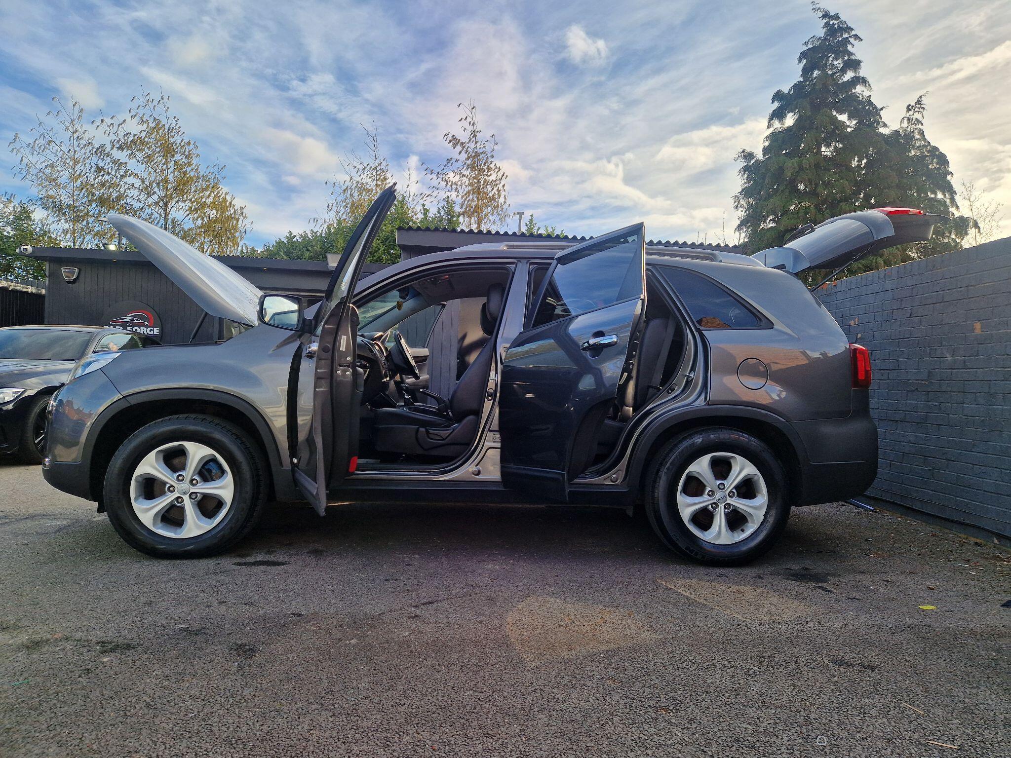 Kia Sorento - Image 15