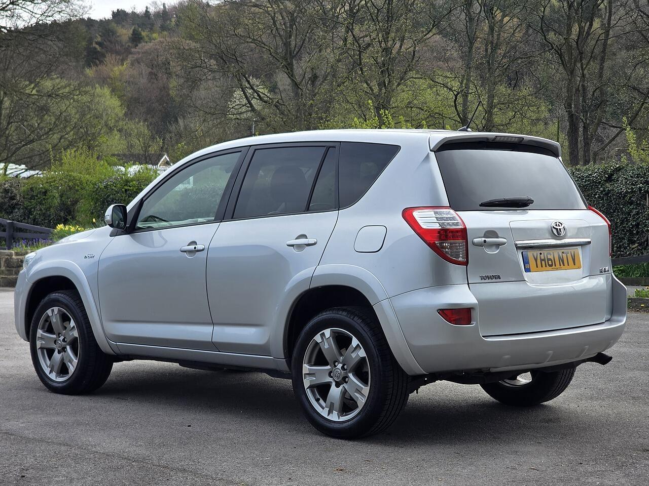 Toyota RAV4 - Image 28