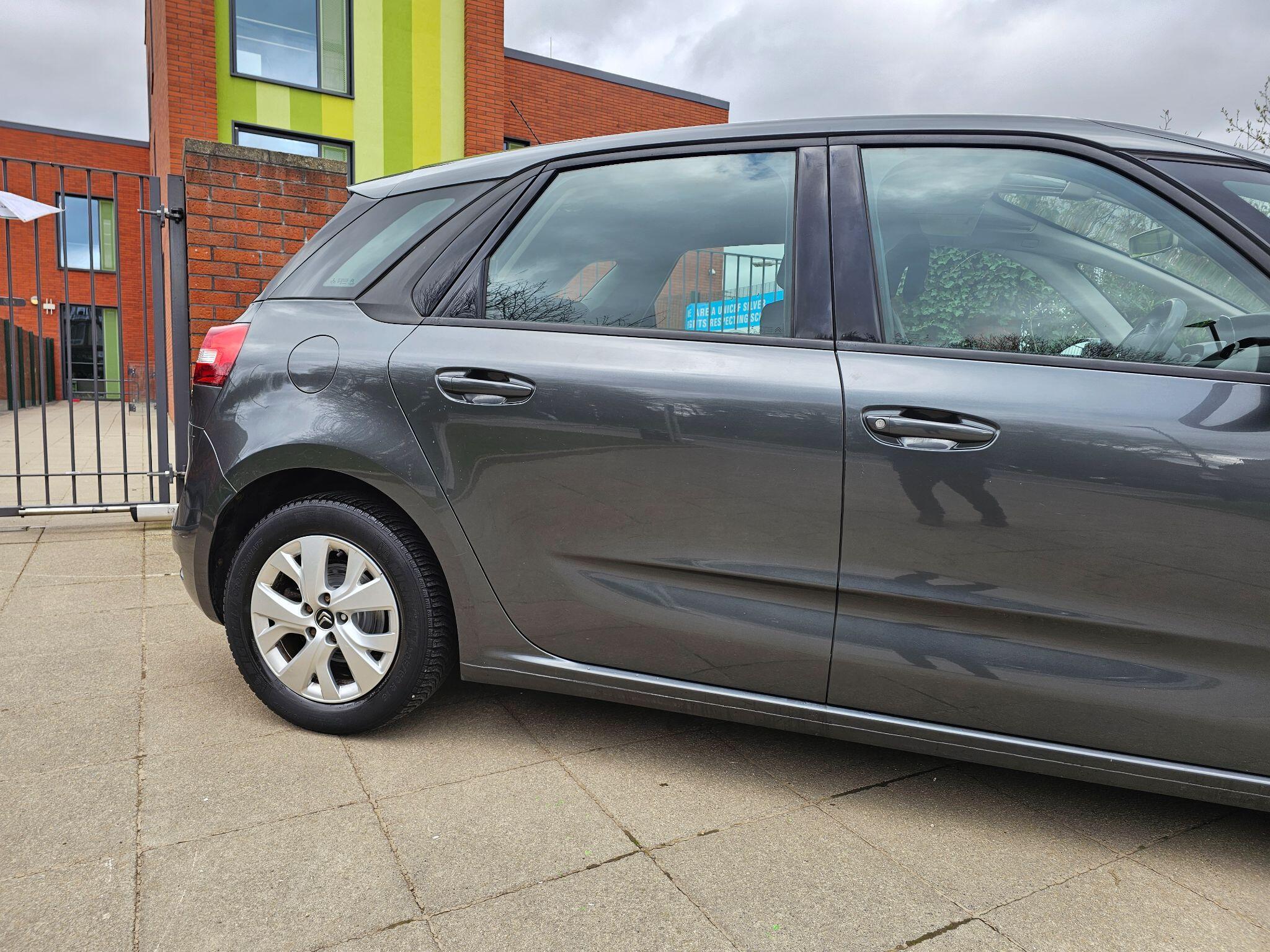 Citroen C4 Picasso - Image 4