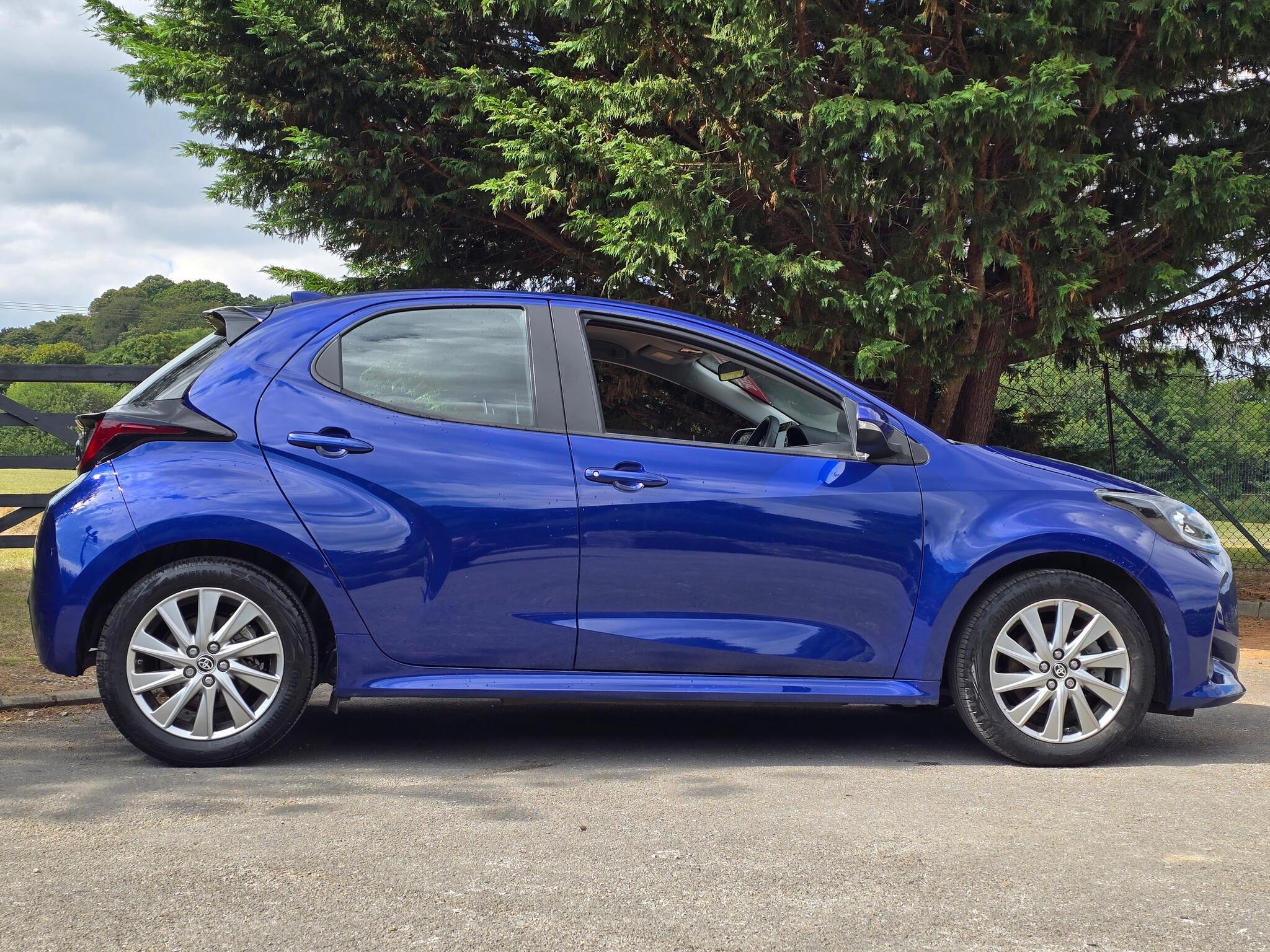 Toyota Yaris - Image 15
