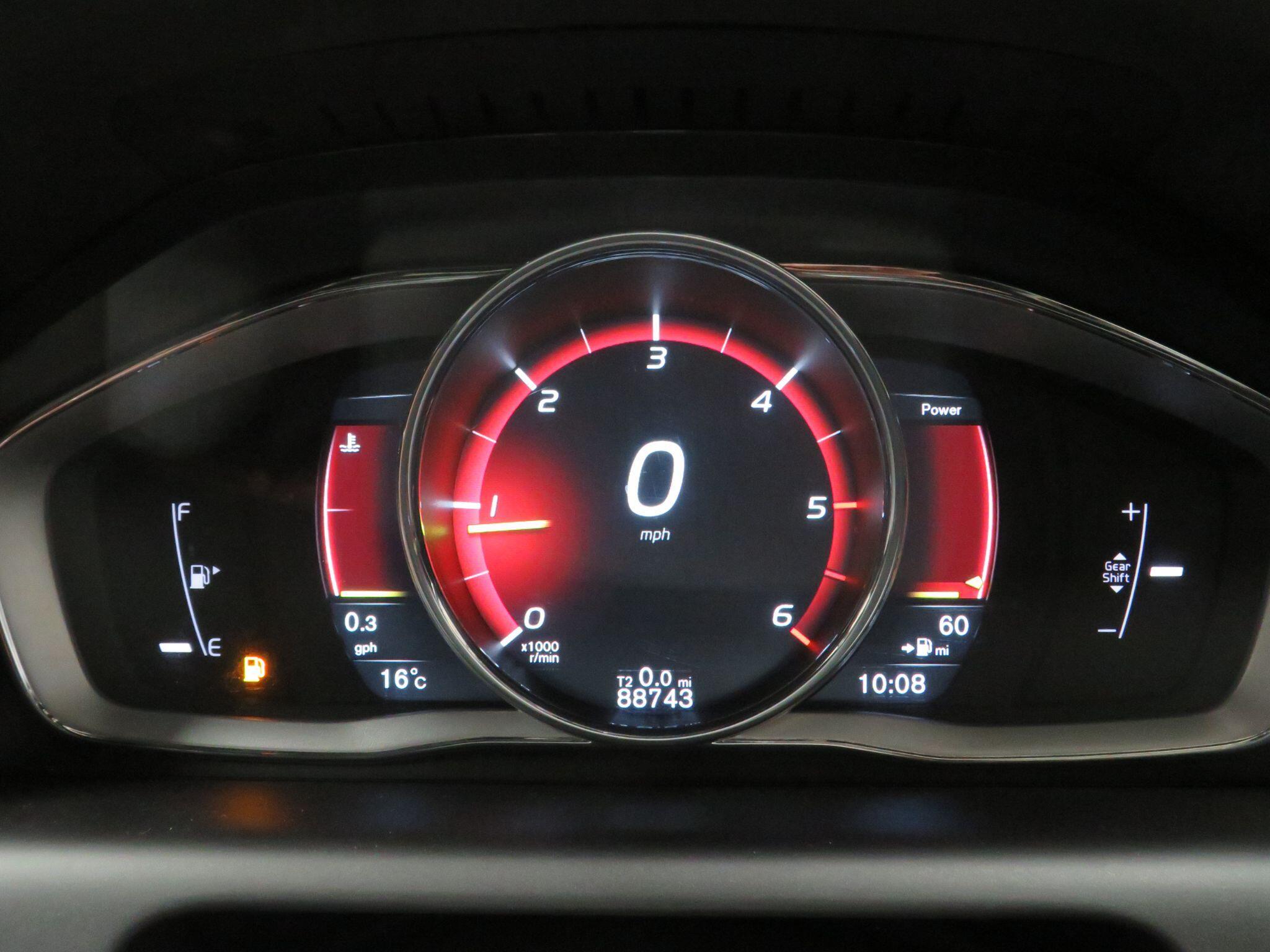 Volvo XC60 - Image 15