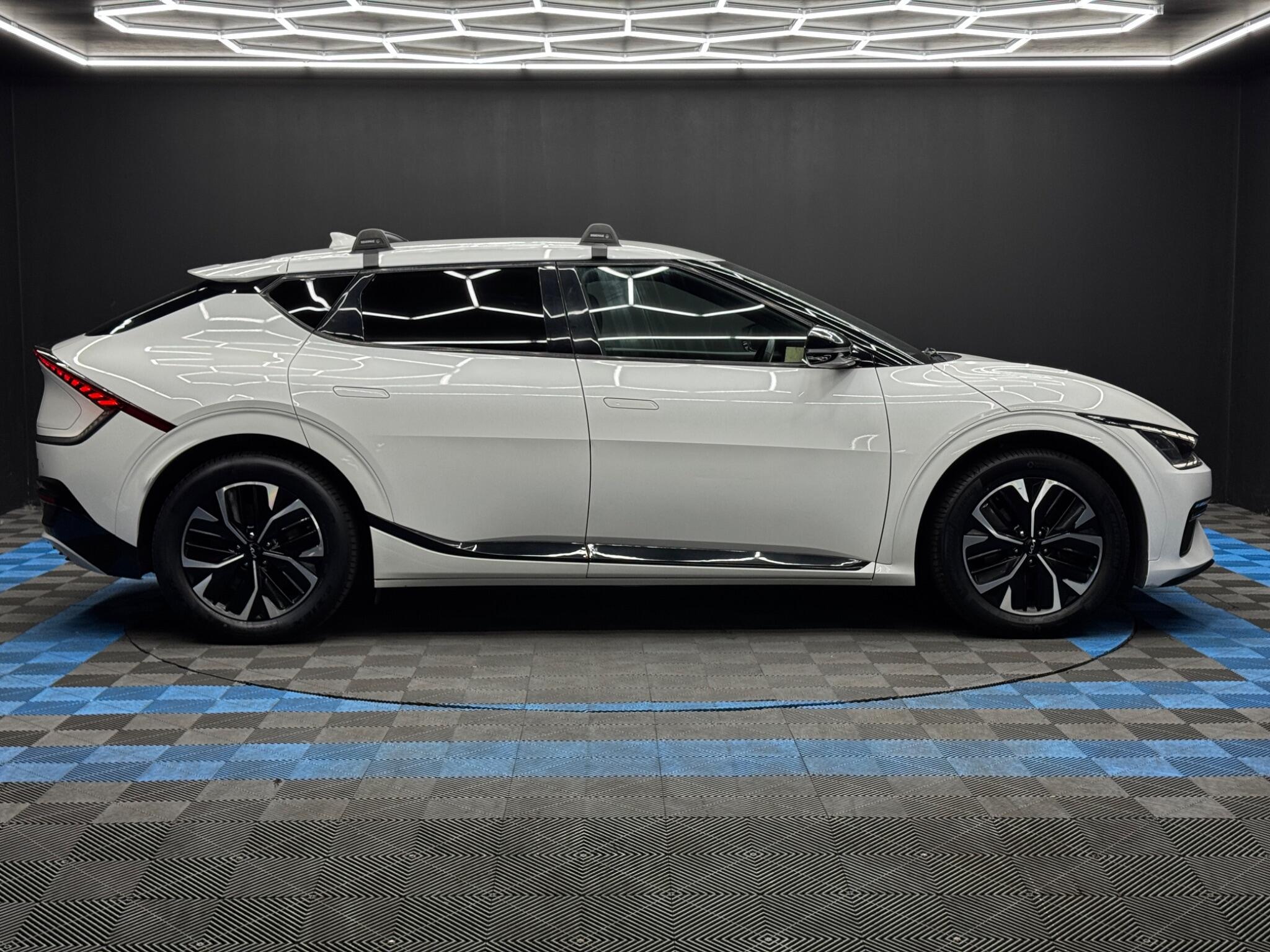 Kia EV6 - Image 4