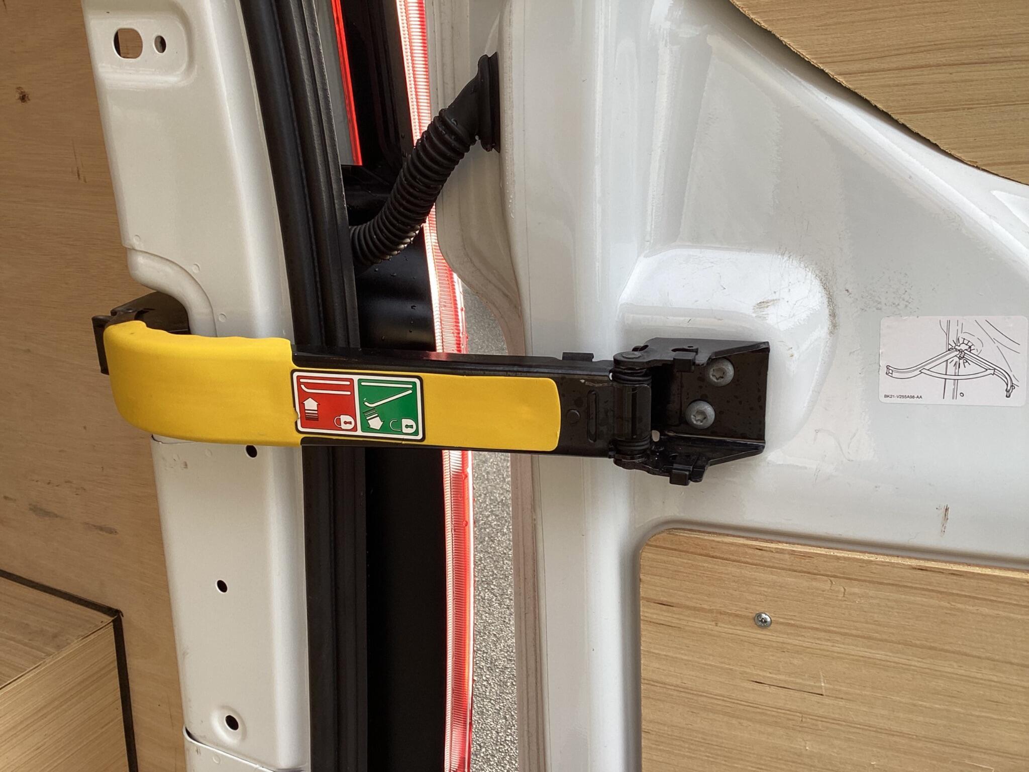 Ford Transit Custom - Image 15