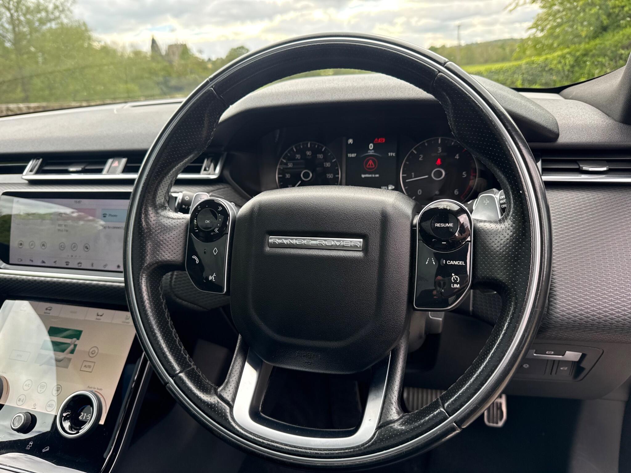 Land Rover Range Rover Velar - Image 11