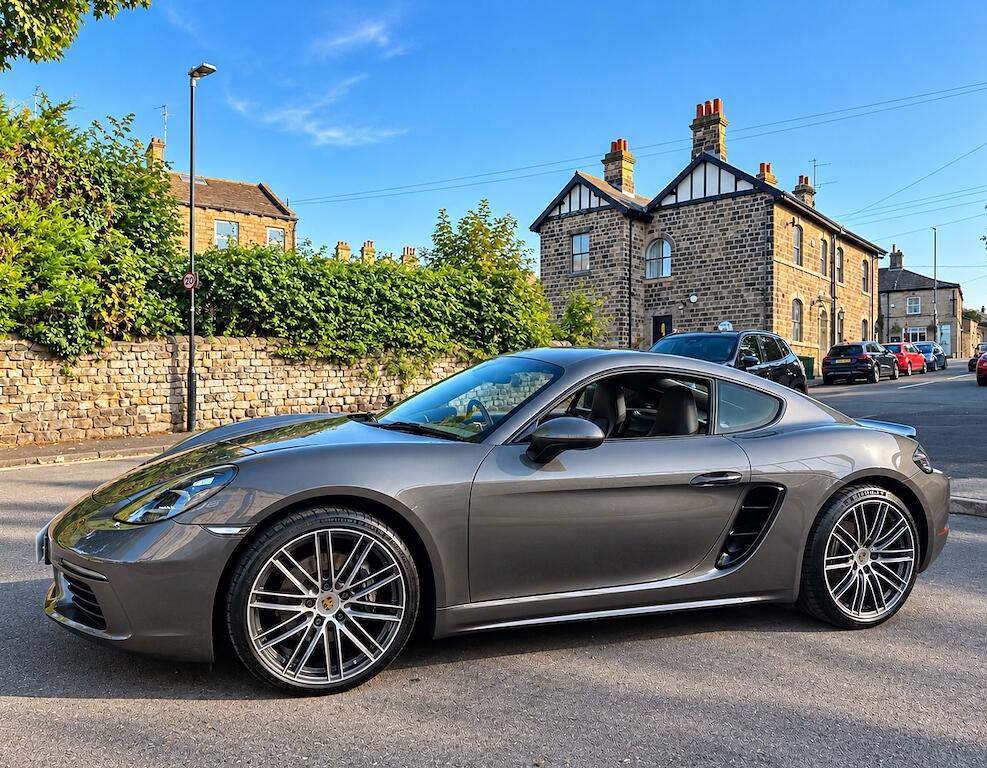 Porsche 718 Cayman - Image 5