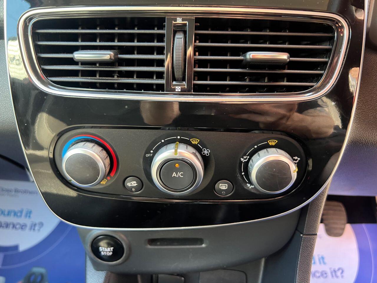 Renault Clio - Image 23