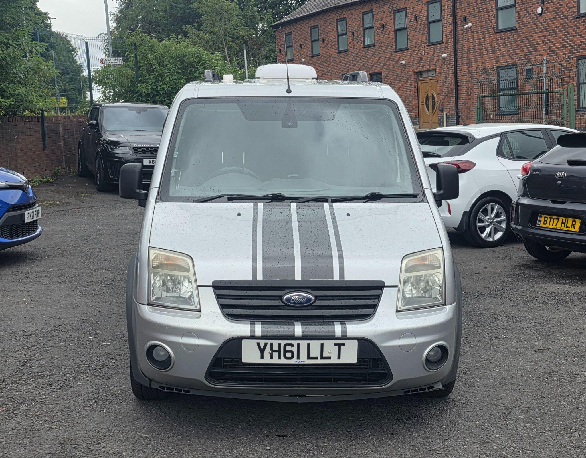 Ford Transit Connect - Image 2