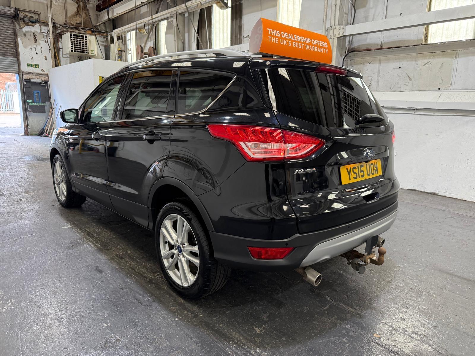 Ford Kuga - Image 17