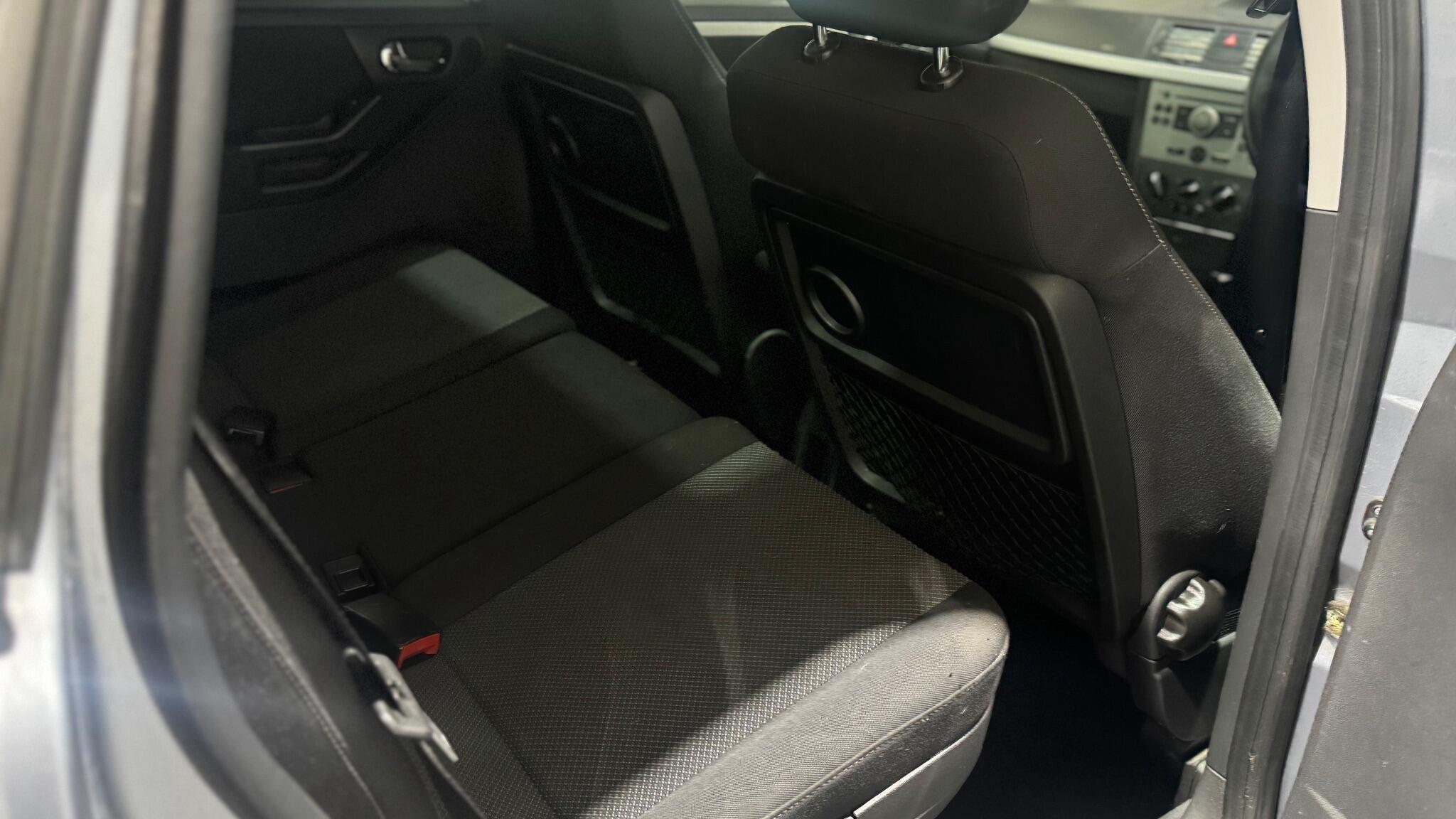 Vauxhall Meriva - Image 39