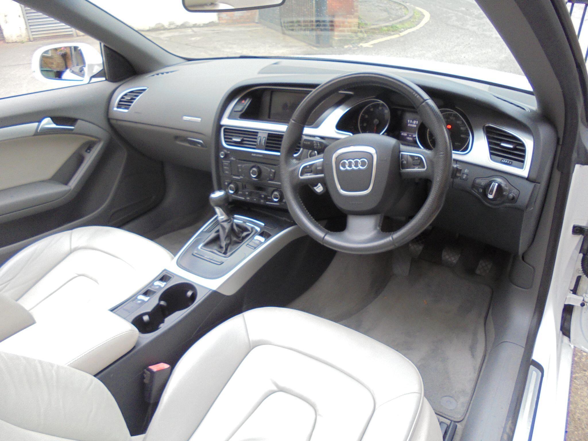 Audi A5 CABRIOLET - Image 17