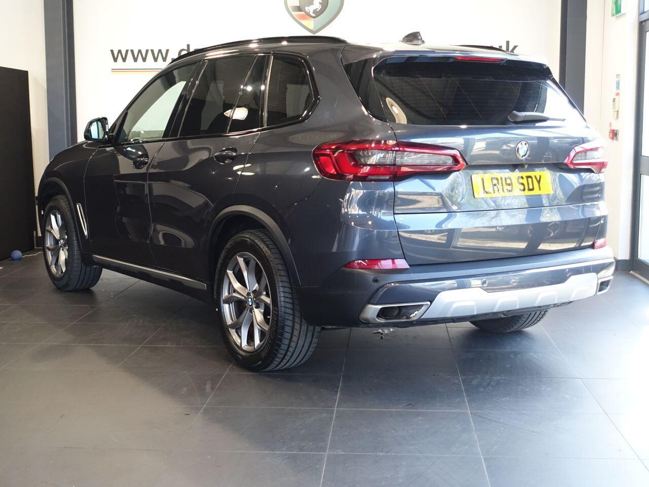 BMW X5 - Image 9