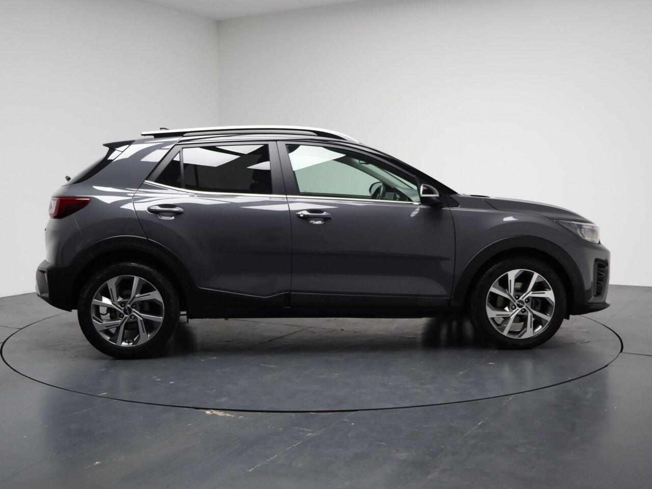 Kia Stonic - Image 32