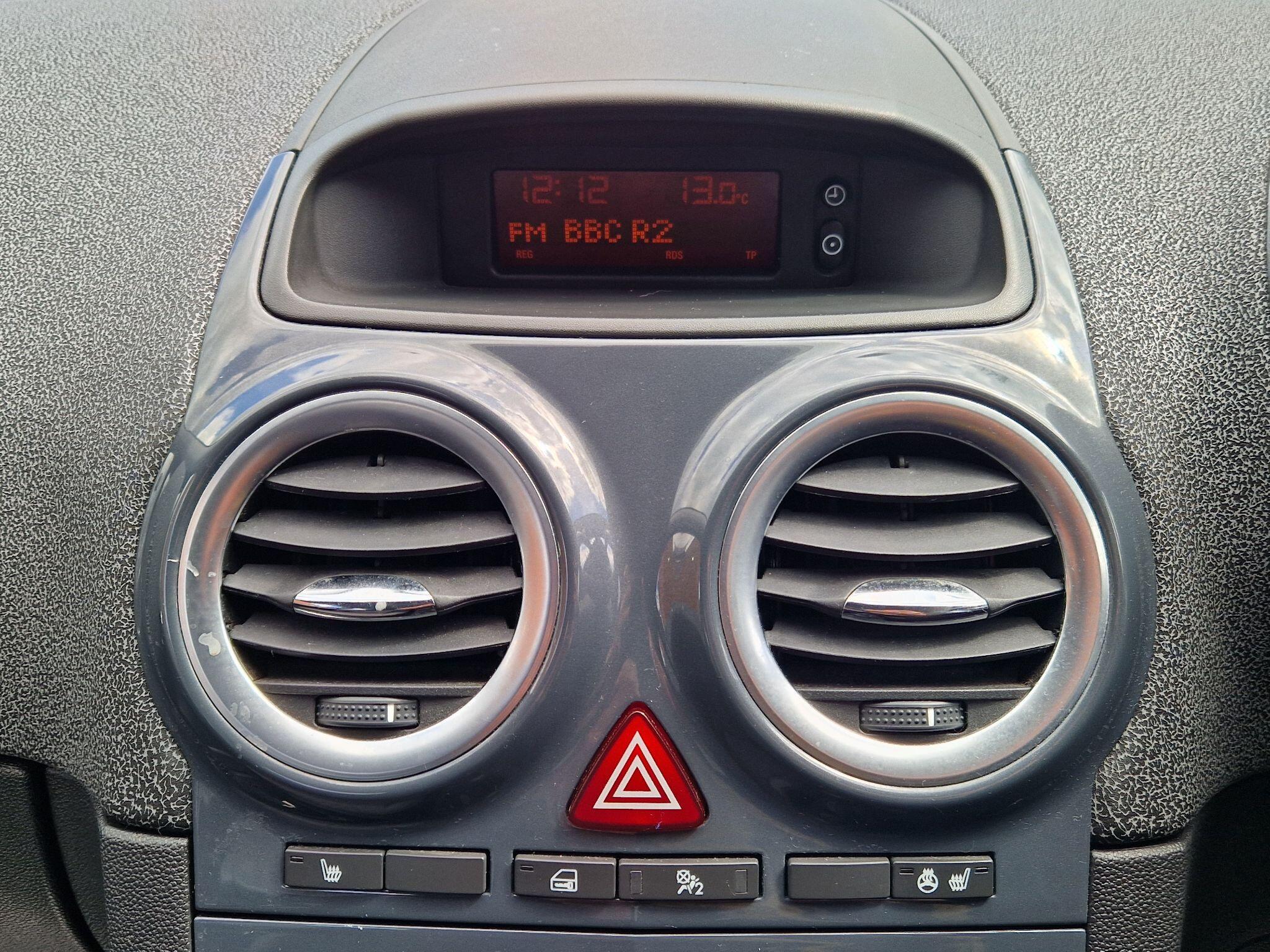 Vauxhall Corsa - Image 41