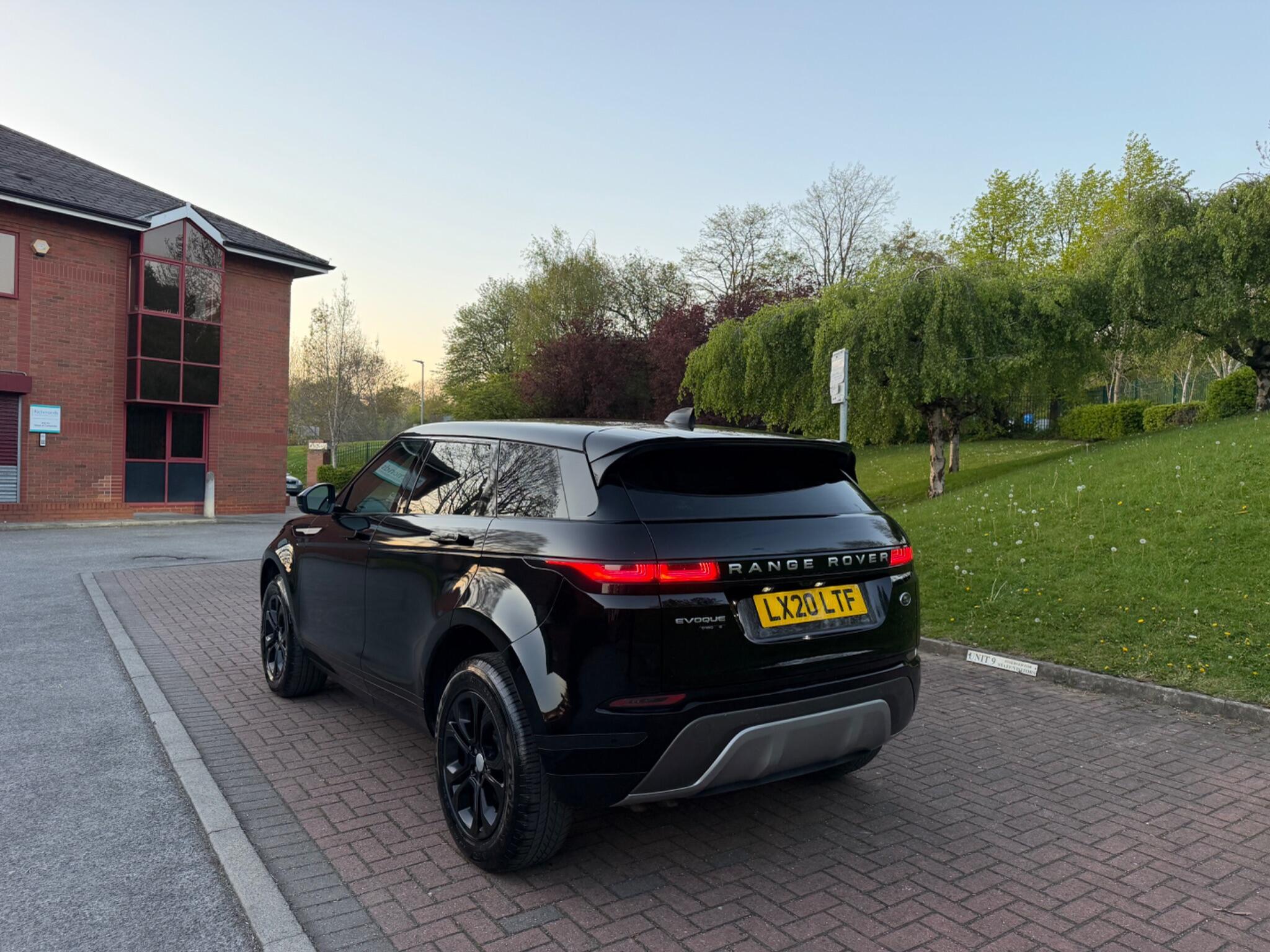 Land Rover Range Rover Evoque - Image 4
